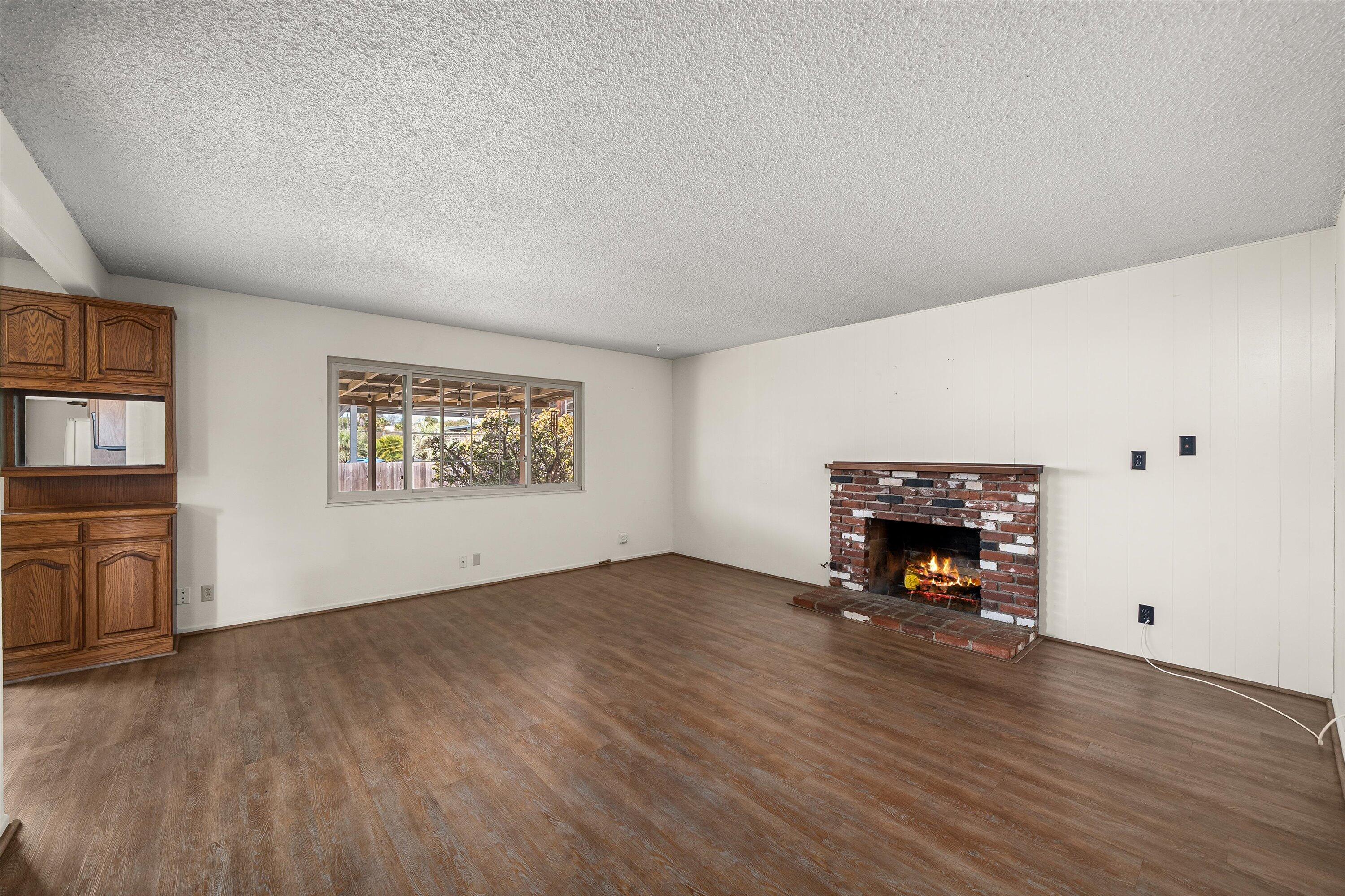 Santa Barbara, California 93110, United States, 4 Bedrooms Bedrooms, ,2 BathroomsBathrooms,Residential,Active,201921