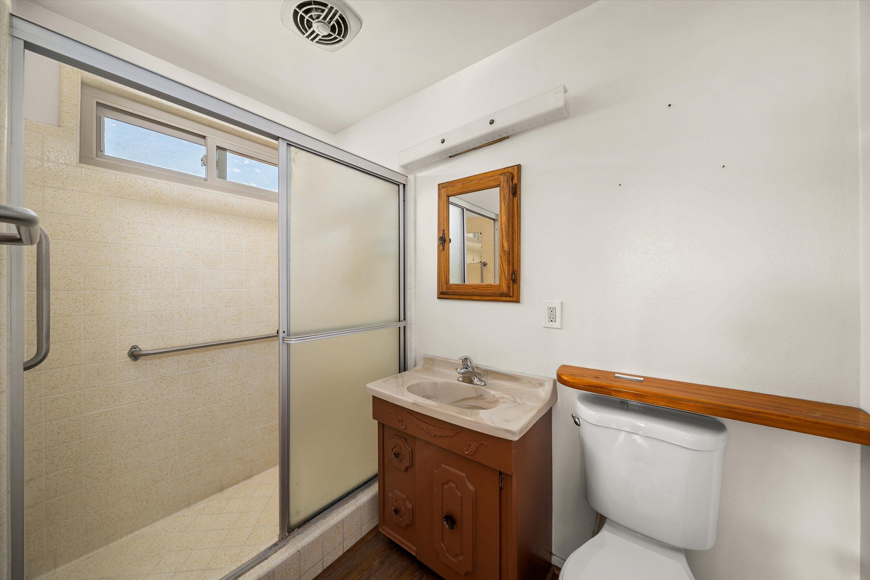 Santa Barbara, California 93110, United States, 4 Bedrooms Bedrooms, ,2 BathroomsBathrooms,Residential,Active,201921