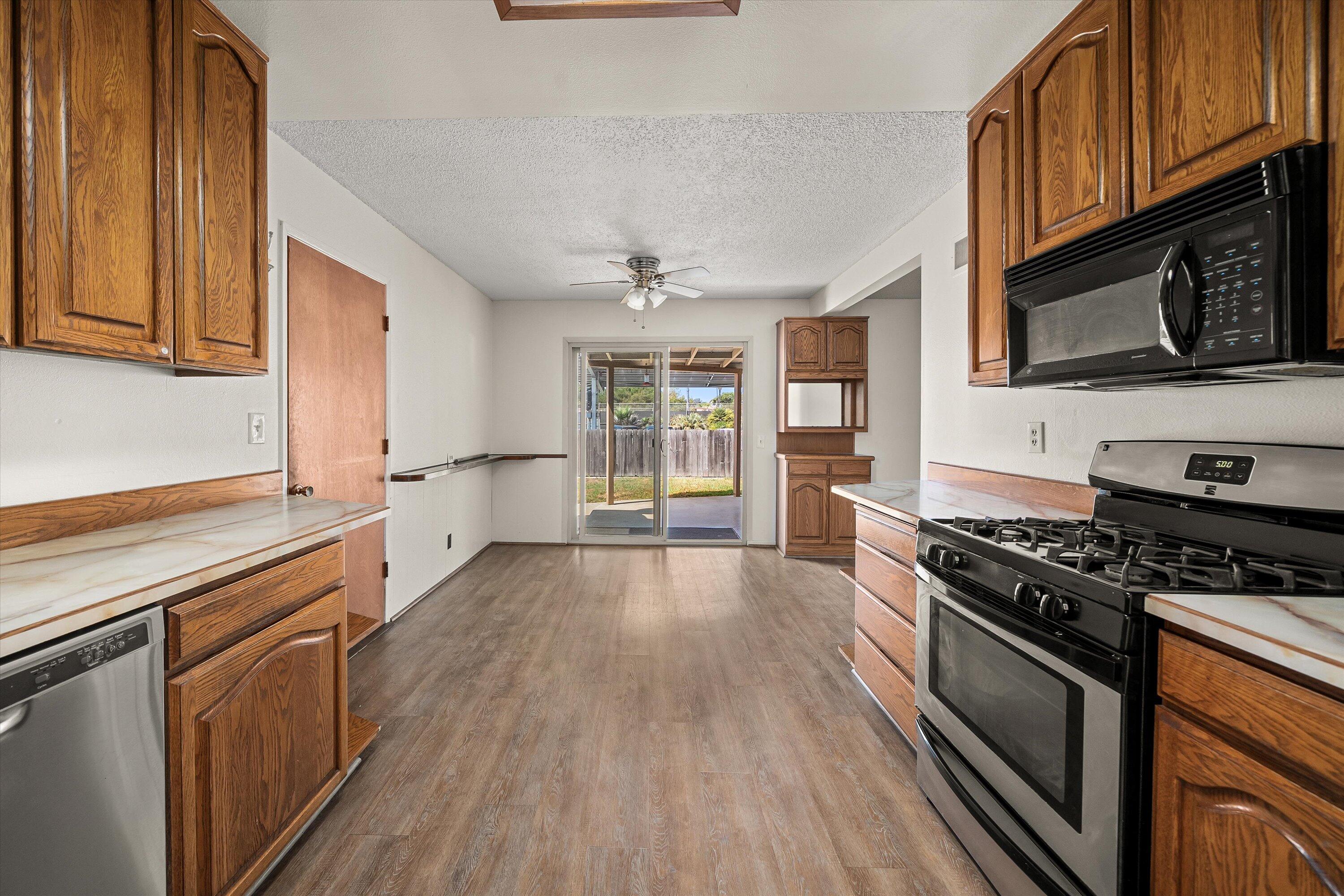 Santa Barbara, California 93110, United States, 4 Bedrooms Bedrooms, ,2 BathroomsBathrooms,Residential,Active,201921