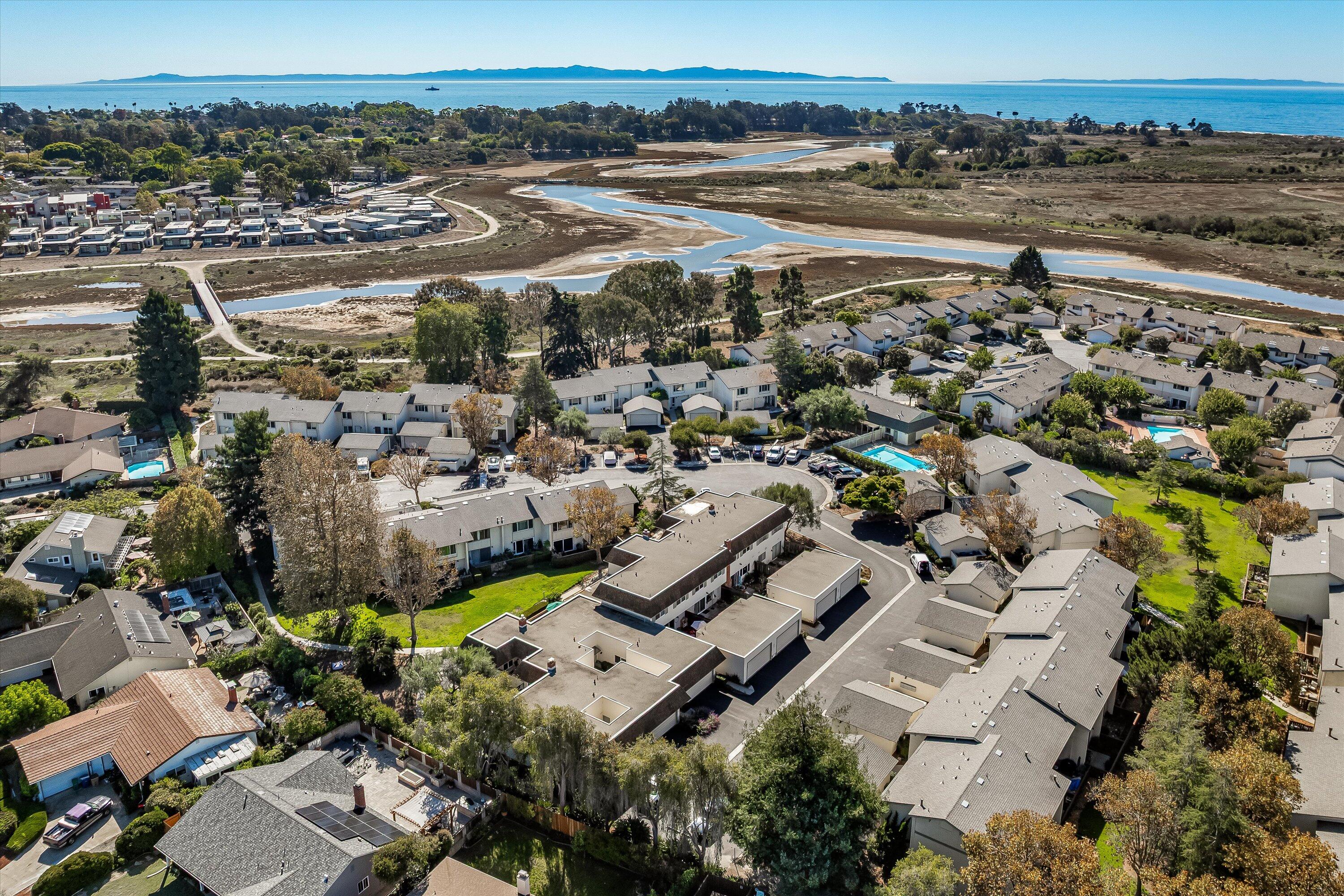 Goleta, California 93117, United States, 2 Bedrooms Bedrooms, ,2 BathroomsBathrooms,Residential,Active,239711