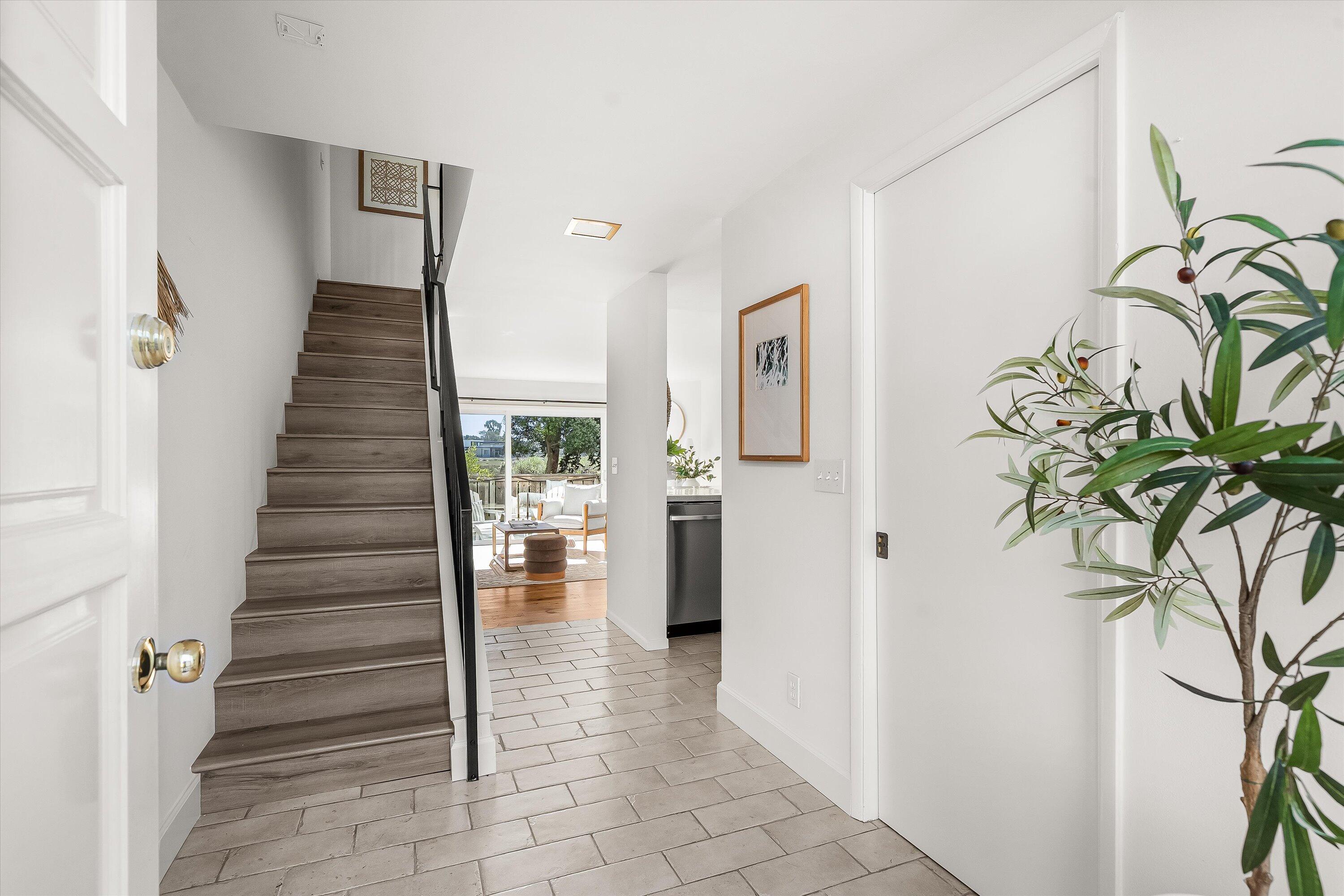 Goleta, California 93117, United States, 2 Bedrooms Bedrooms, ,2 BathroomsBathrooms,Residential,Active,239711