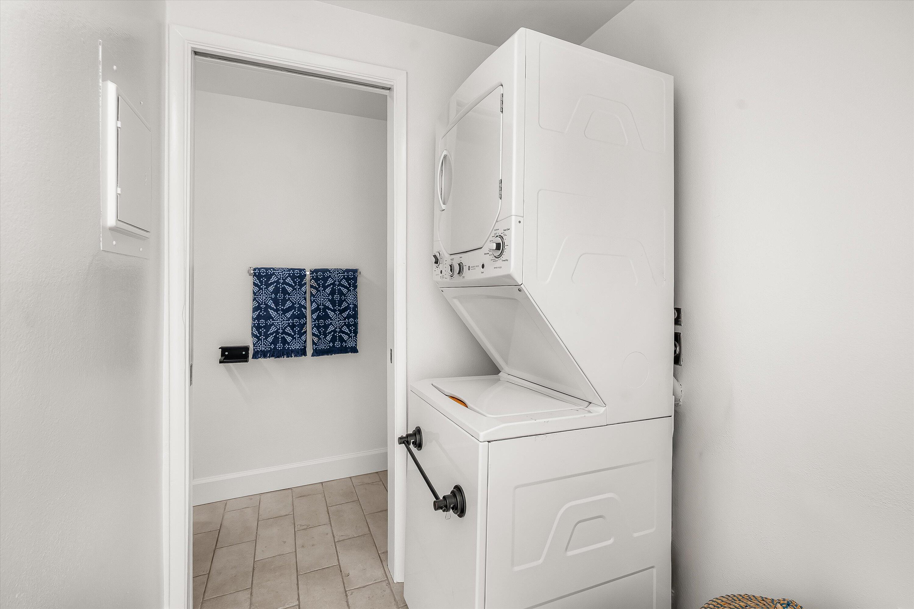 Goleta, California 93117, United States, 2 Bedrooms Bedrooms, ,2 BathroomsBathrooms,Residential,Active,239711