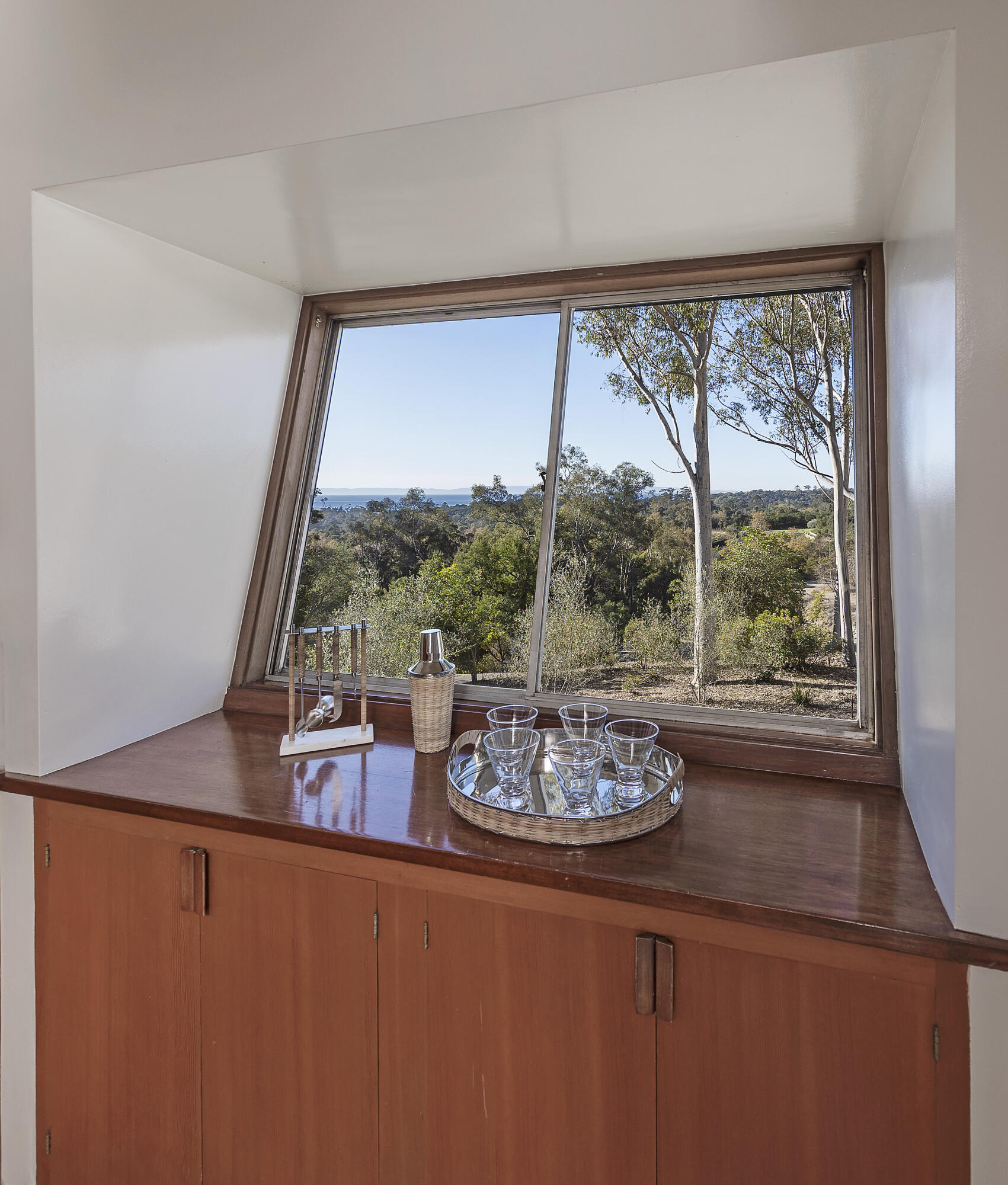 Santa Barbara, California 93108, United States, 2 Bedrooms Bedrooms, ,2 BathroomsBathrooms,Residential,Active,215943