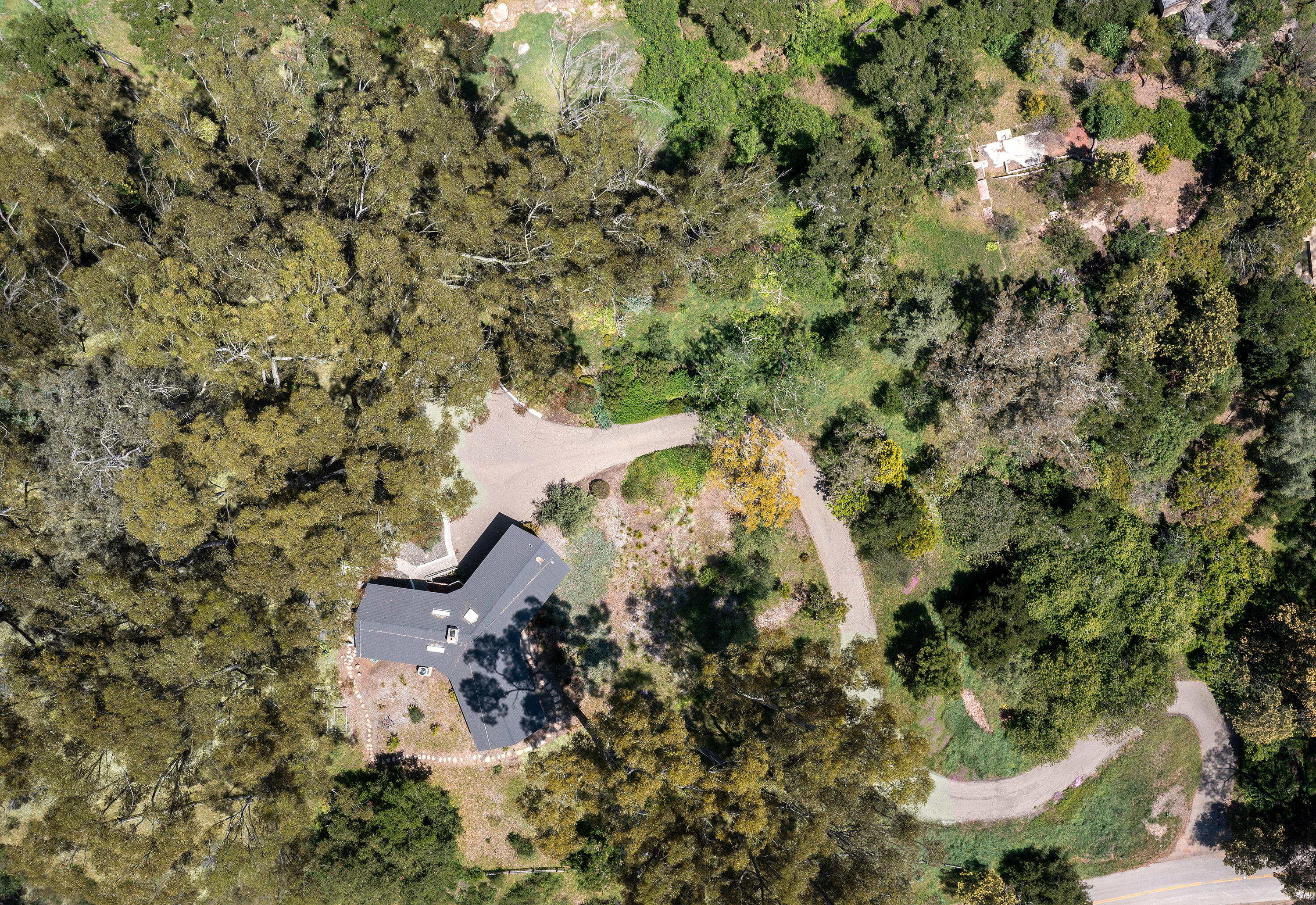 Santa Barbara, California 93108, United States, 2 Bedrooms Bedrooms, ,2 BathroomsBathrooms,Residential,Active,215943