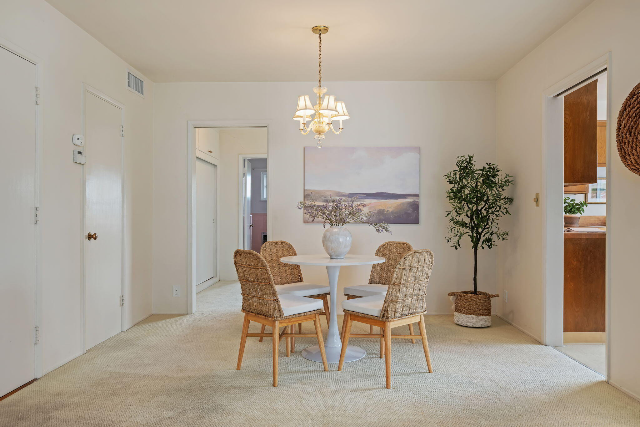 Santa Barbara, California 93105, United States, 1 Bedroom Bedrooms, ,1 BathroomBathrooms,Residential,Pending,113538