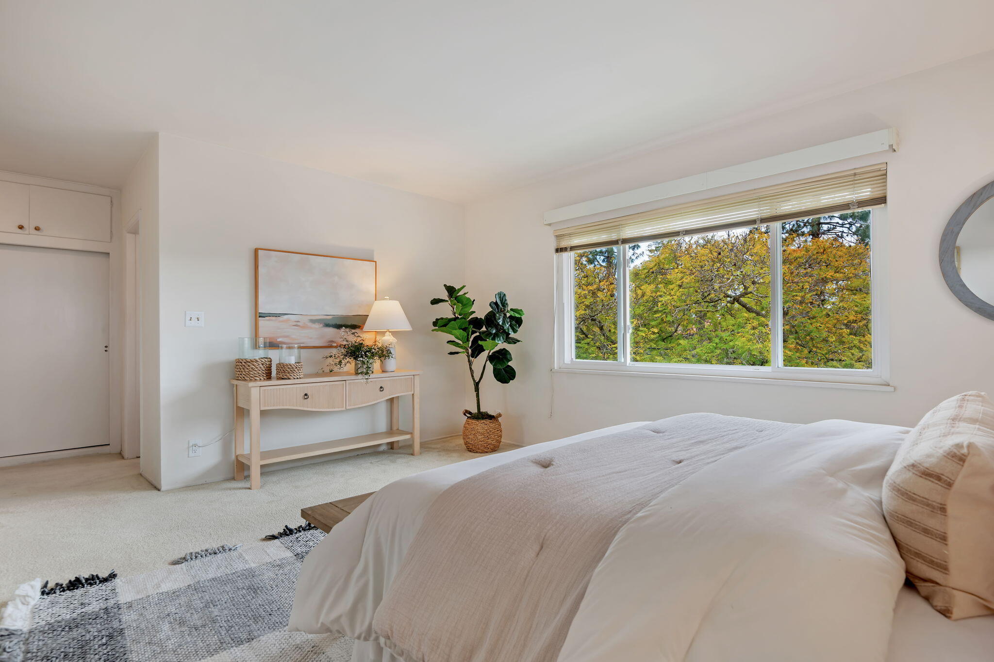 Santa Barbara, California 93105, United States, 1 Bedroom Bedrooms, ,1 BathroomBathrooms,Residential,Pending,113538