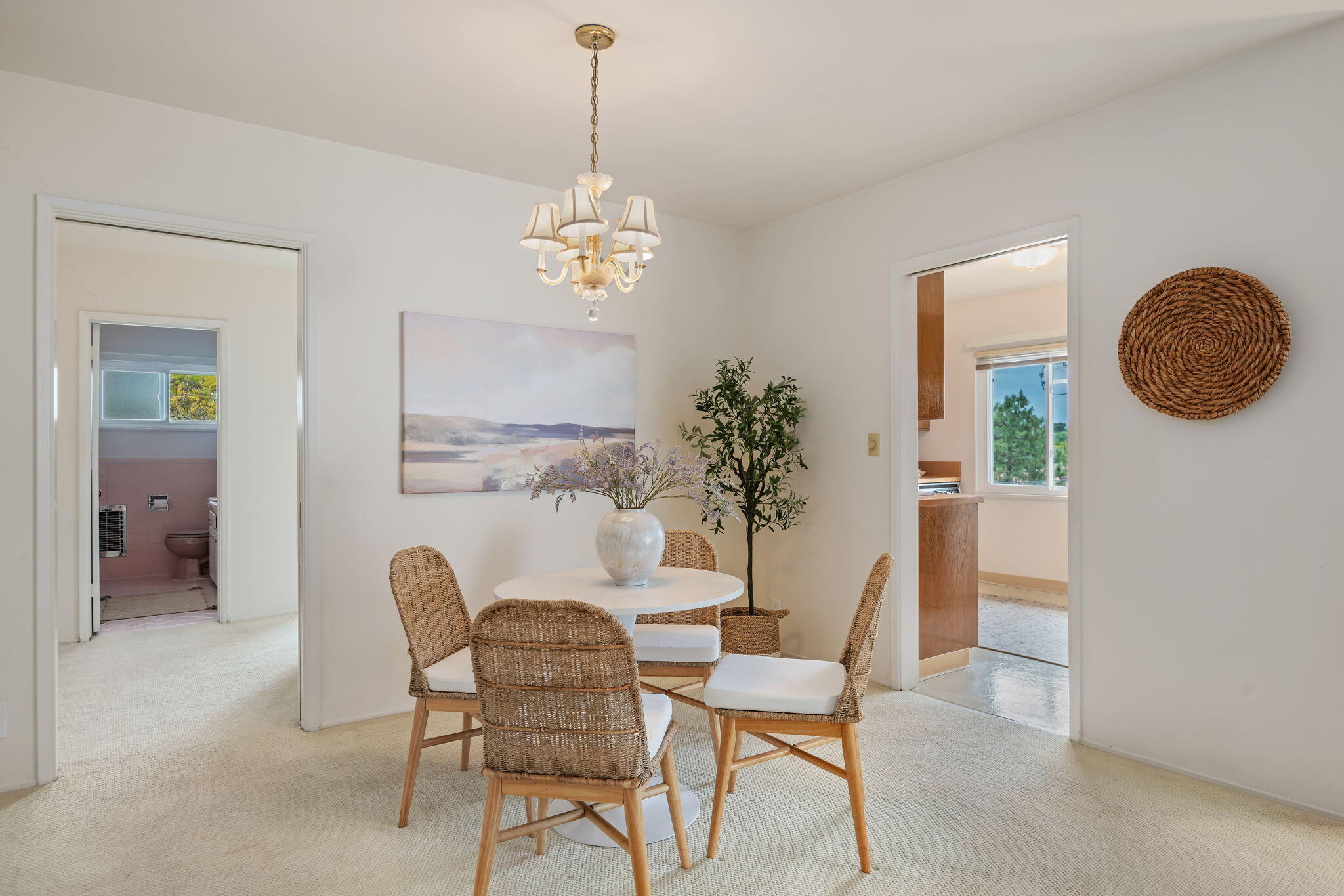 Santa Barbara, California 93105, United States, 1 Bedroom Bedrooms, ,1 BathroomBathrooms,Residential,Pending,113538