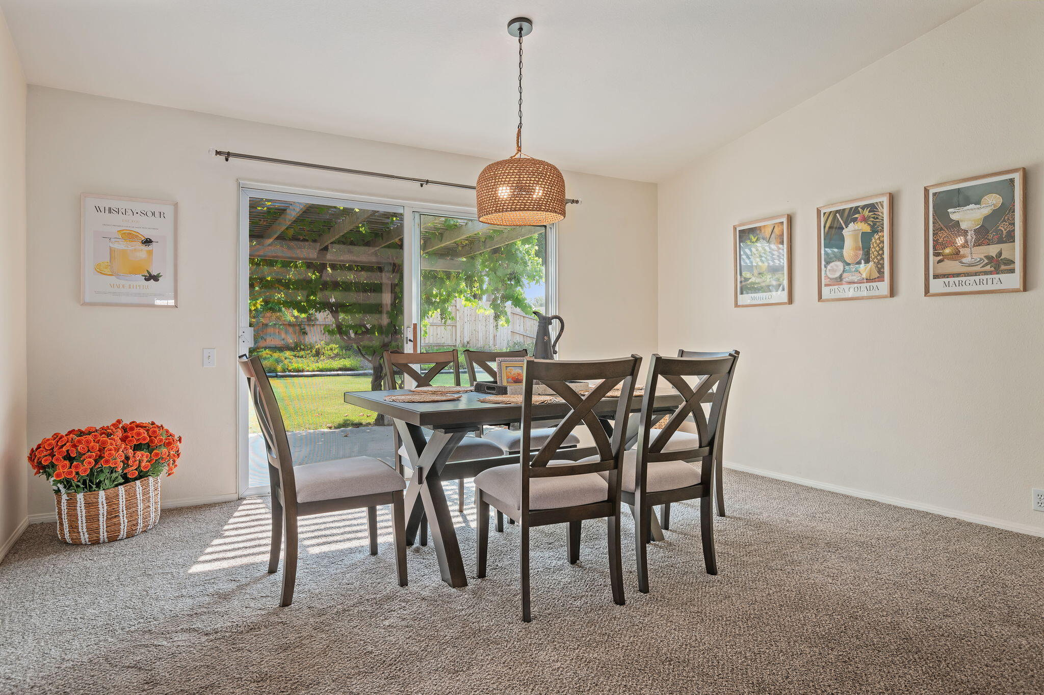 Los Alamos, California 93440, United States, 3 Bedrooms Bedrooms, ,2 BathroomsBathrooms,Residential,Active,188018