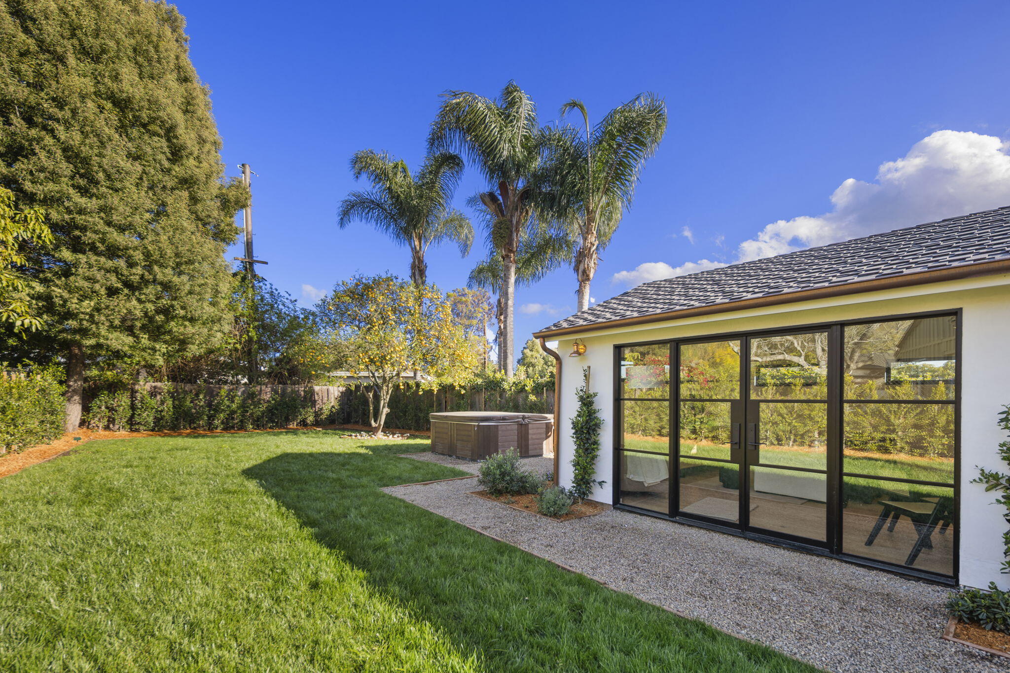 Santa Barbara, California 93105, United States, 4 Bedrooms Bedrooms, ,3 BathroomsBathrooms,Residential,Active,90134