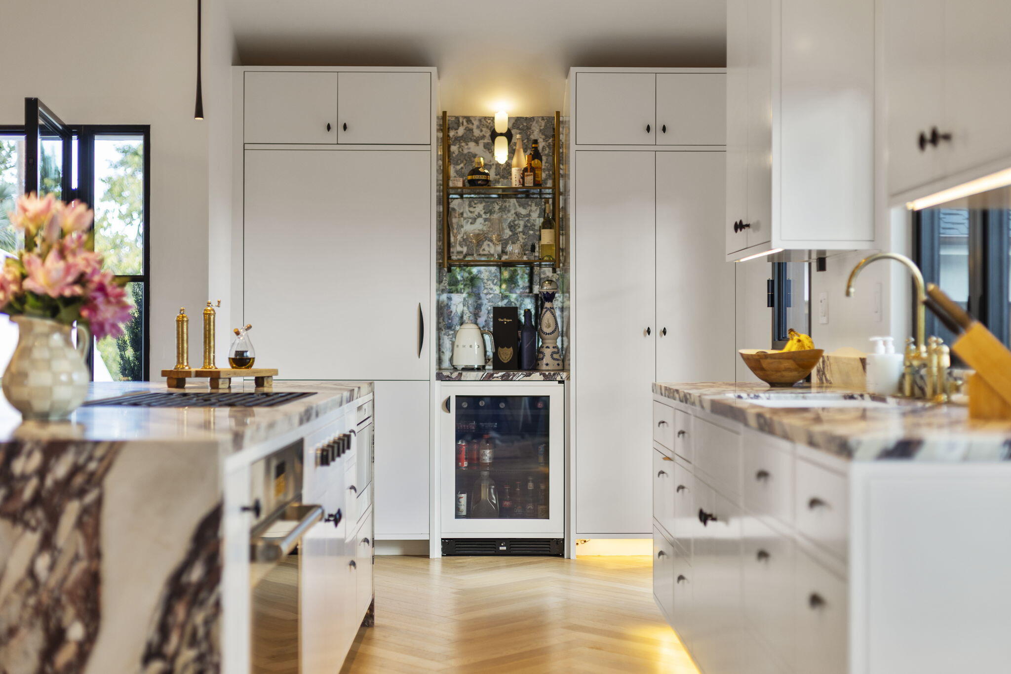 Santa Barbara, California 93105, United States, 4 Bedrooms Bedrooms, ,3 BathroomsBathrooms,Residential,Active,90134