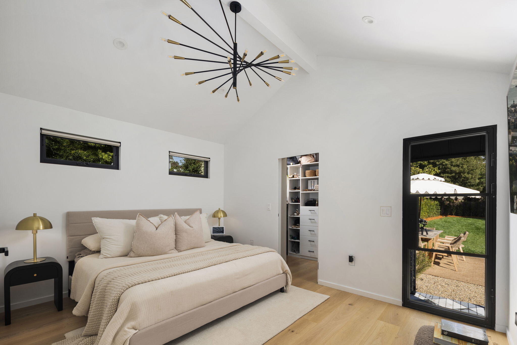 Santa Barbara, California 93105, United States, 4 Bedrooms Bedrooms, ,3 BathroomsBathrooms,Residential,Active,90134