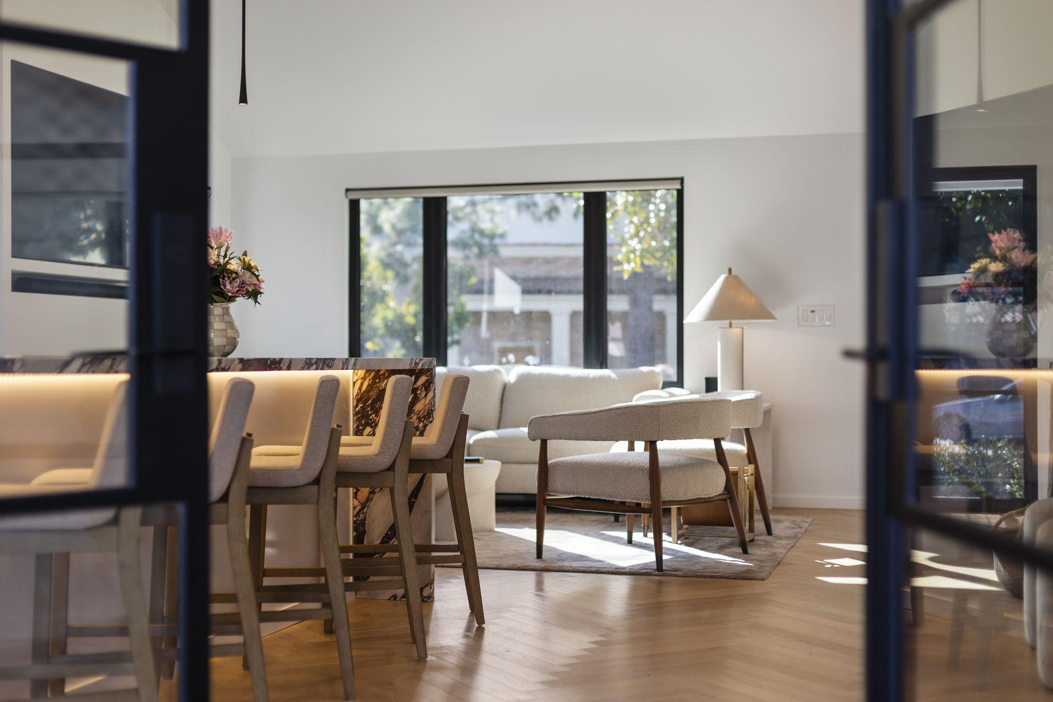 Santa Barbara, California 93105, United States, 4 Bedrooms Bedrooms, ,3 BathroomsBathrooms,Residential,Active,90134