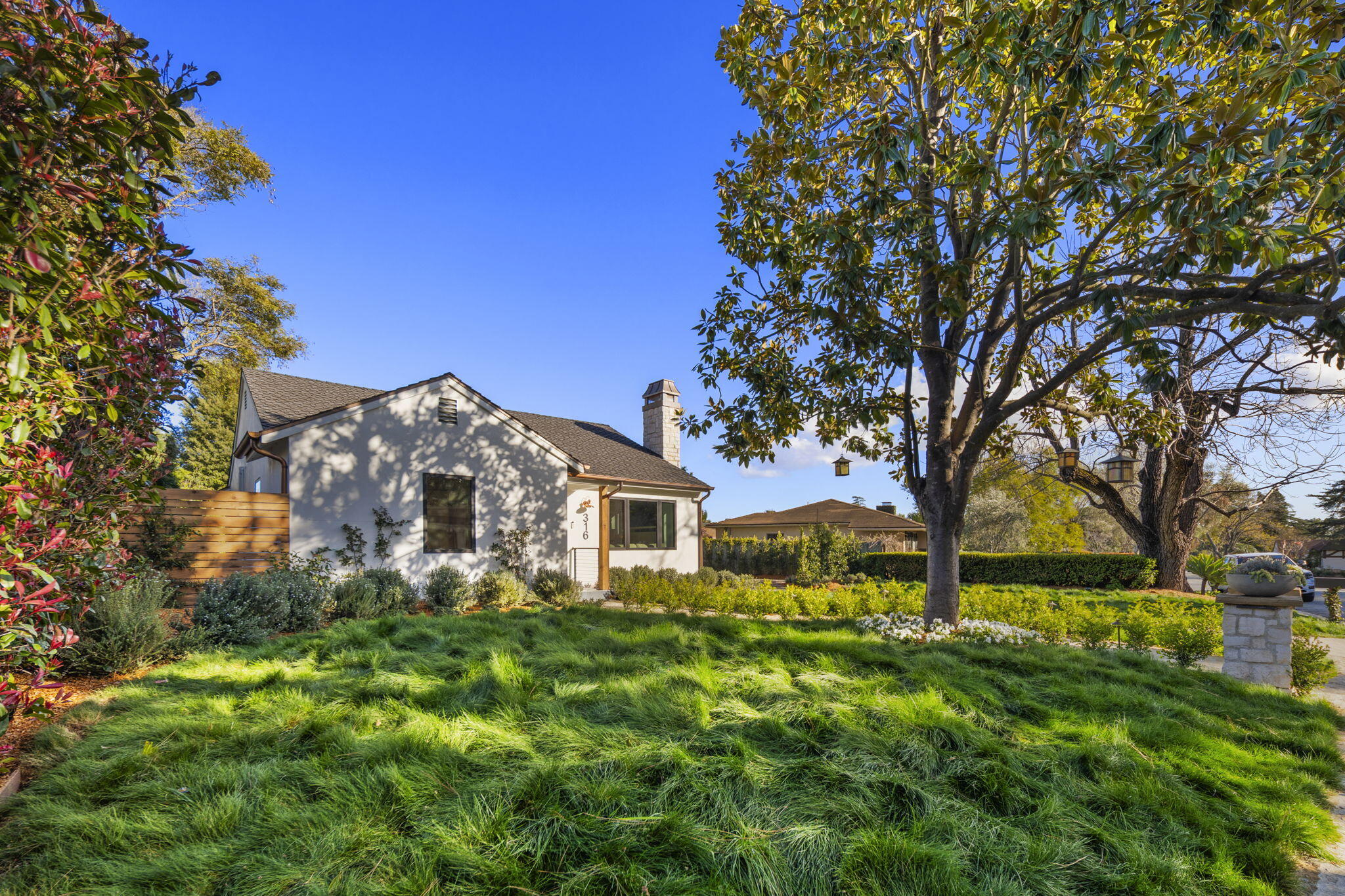 Santa Barbara, California 93105, United States, 4 Bedrooms Bedrooms, ,3 BathroomsBathrooms,Residential,Active,90134