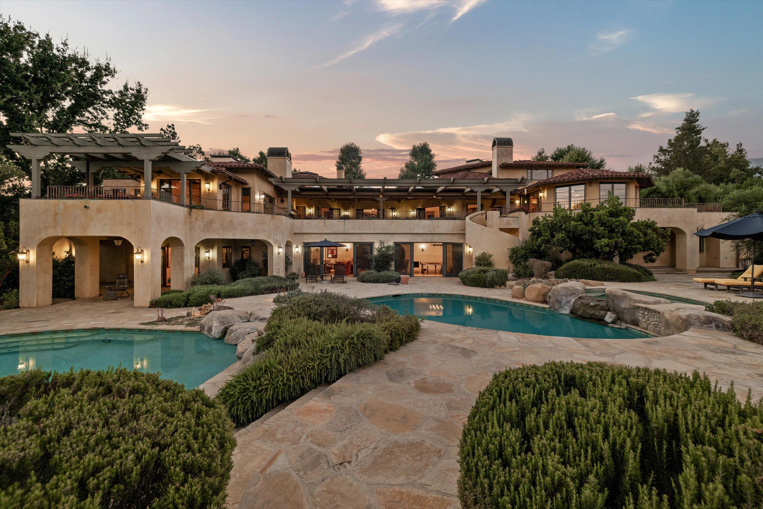 Ojai, California 93023, United States, 5 Bedrooms Bedrooms, ,6 BathroomsBathrooms,Residential,Active,71168