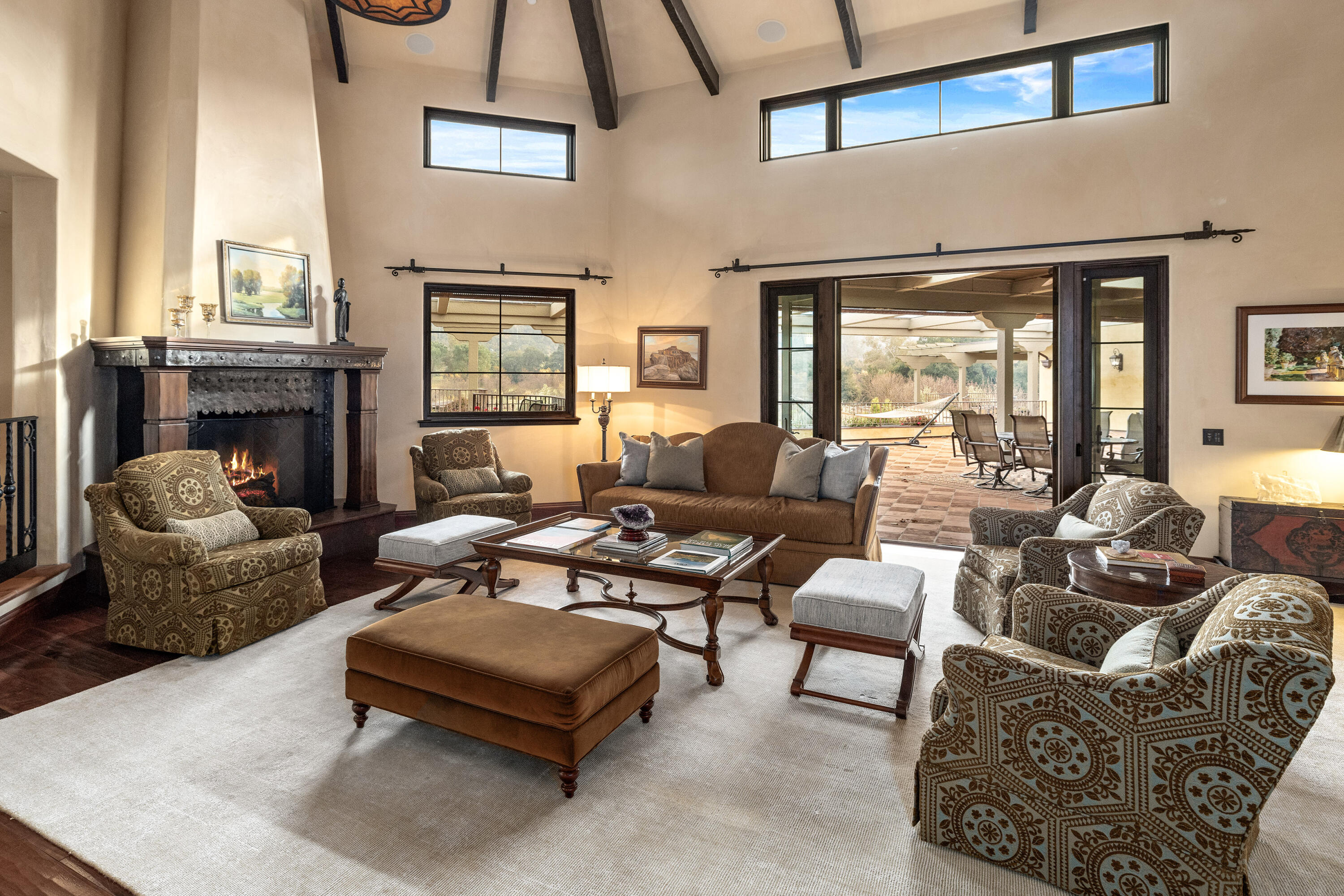 Ojai, California 93023, United States, 5 Bedrooms Bedrooms, ,6 BathroomsBathrooms,Residential,Active,71168