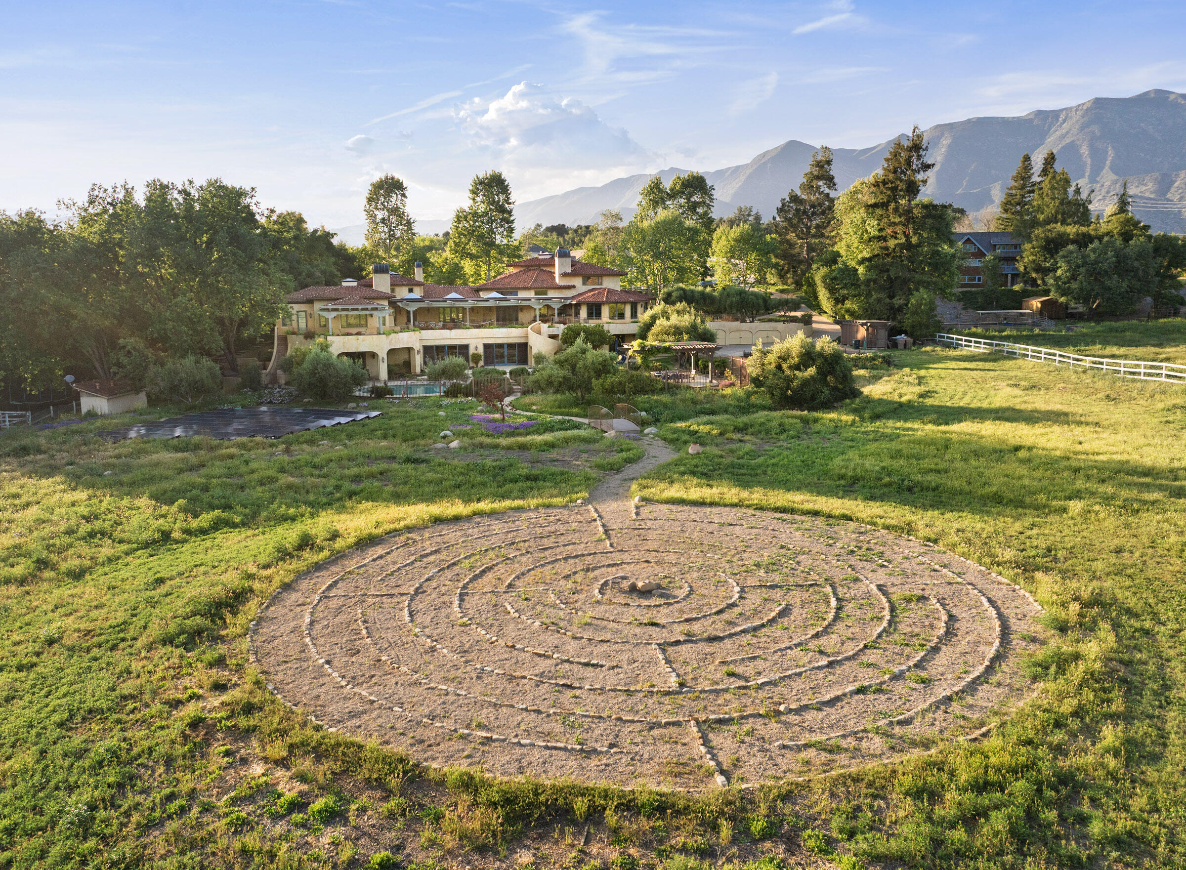 Ojai, California 93023, United States, 5 Bedrooms Bedrooms, ,6 BathroomsBathrooms,Residential,Active,71168