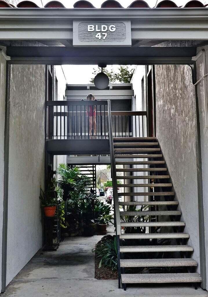 47 Dearborn Place 18