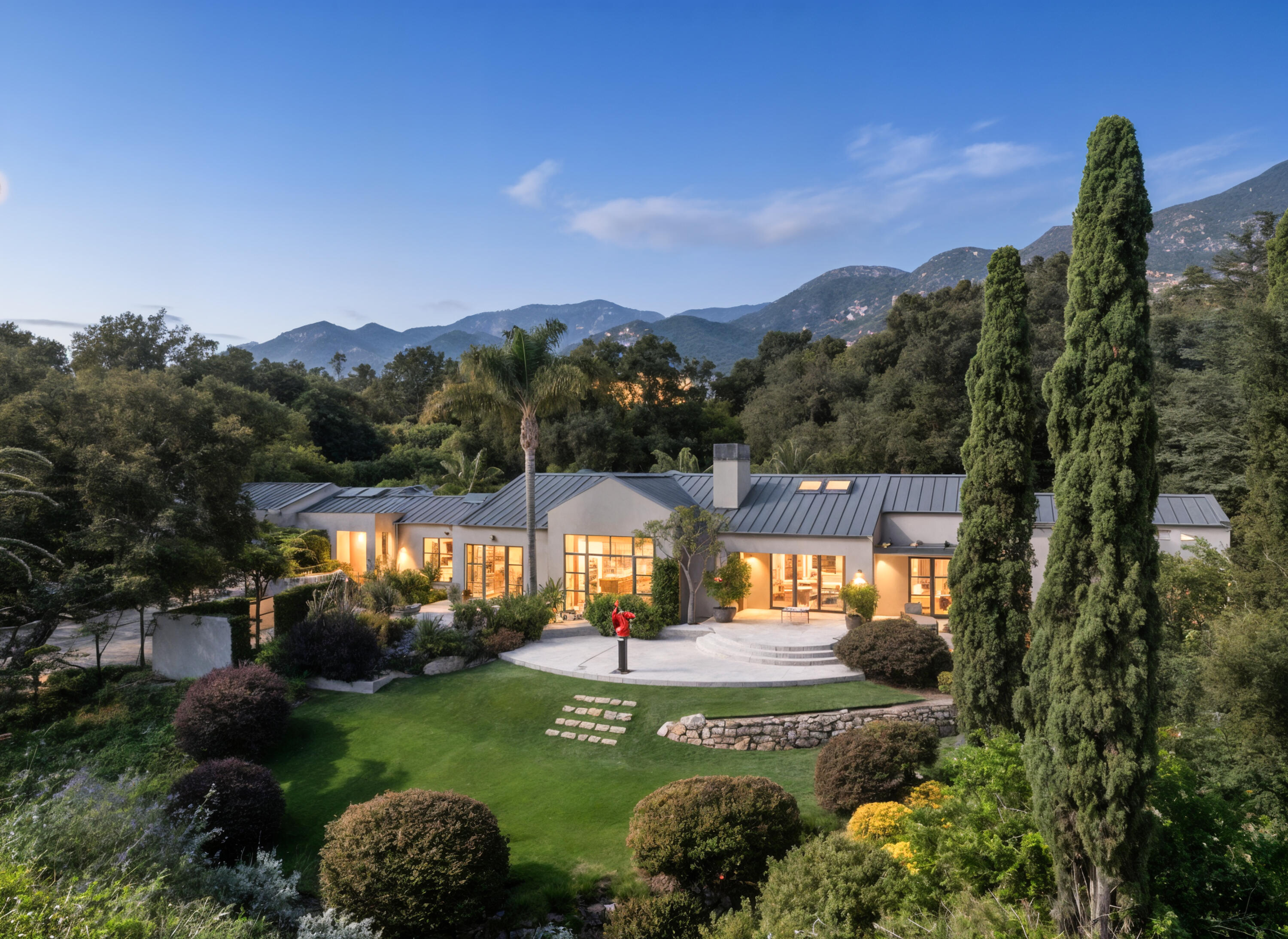 Montecito, California 93108, United States, 3 Bedrooms Bedrooms, ,4 BathroomsBathrooms,Residential,Active,214134