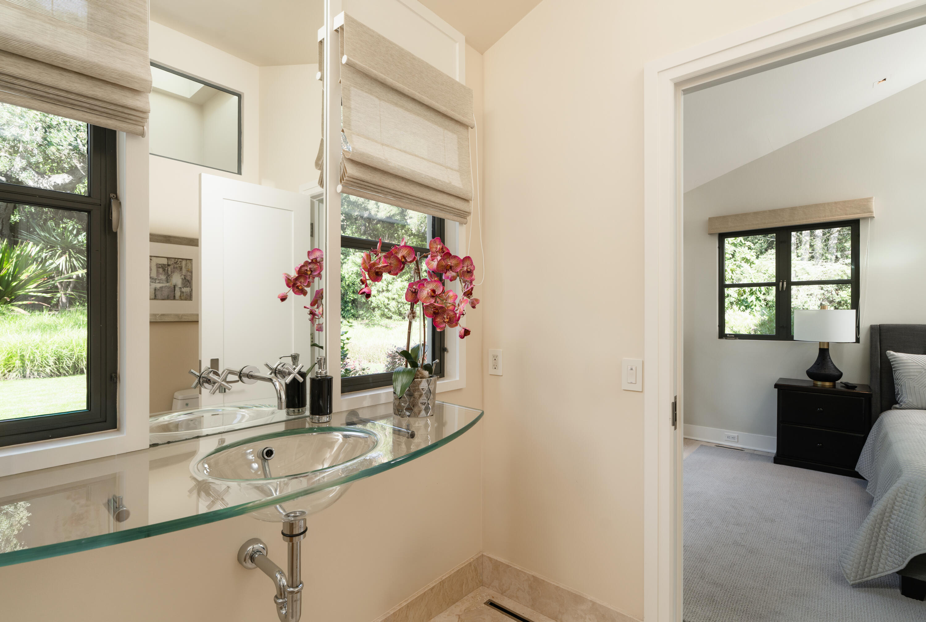 Montecito, California 93108, United States, 3 Bedrooms Bedrooms, ,4 BathroomsBathrooms,Residential,Active,214134