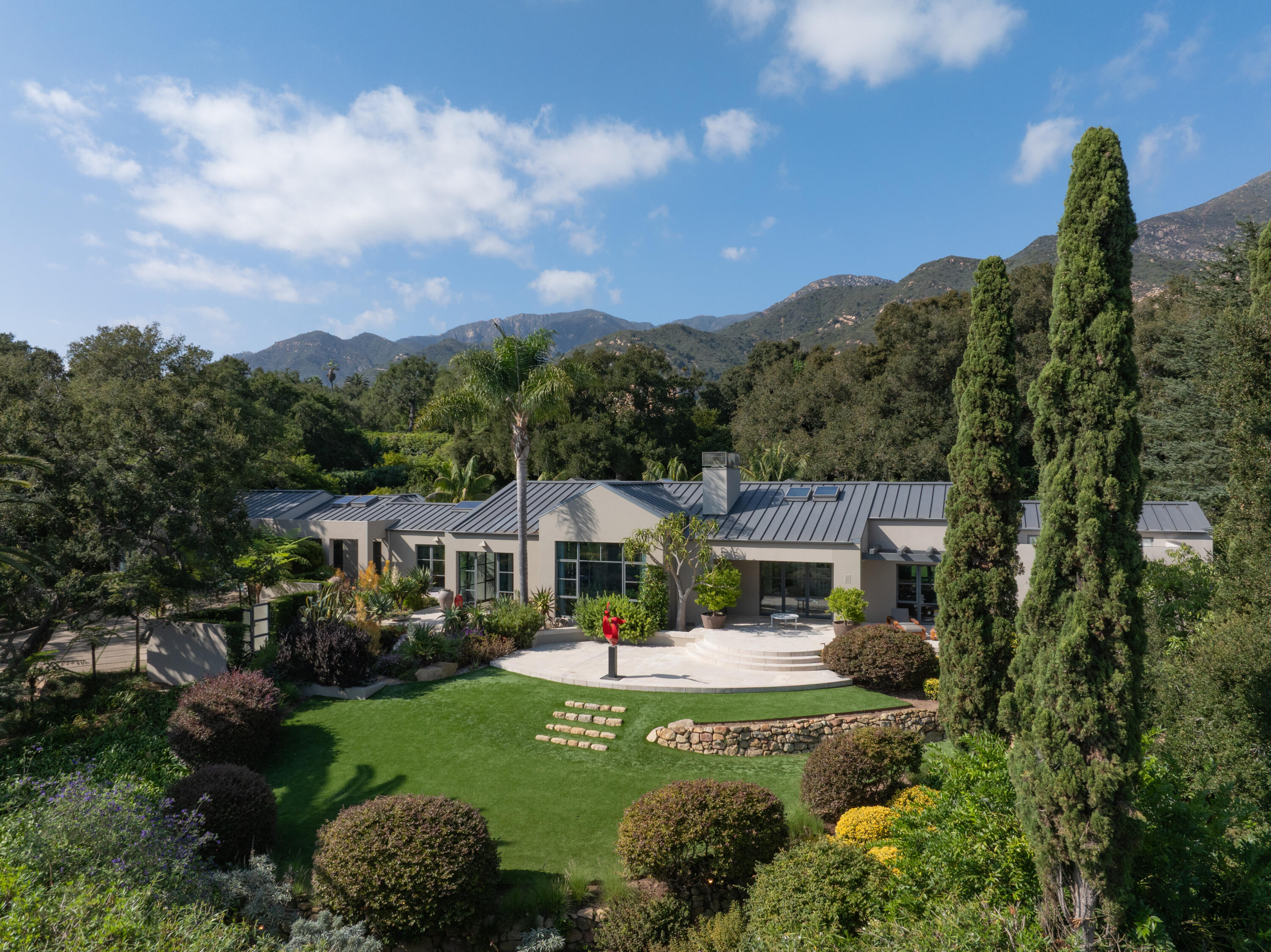 Montecito, California 93108, United States, 3 Bedrooms Bedrooms, ,4 BathroomsBathrooms,Residential,Active,214134