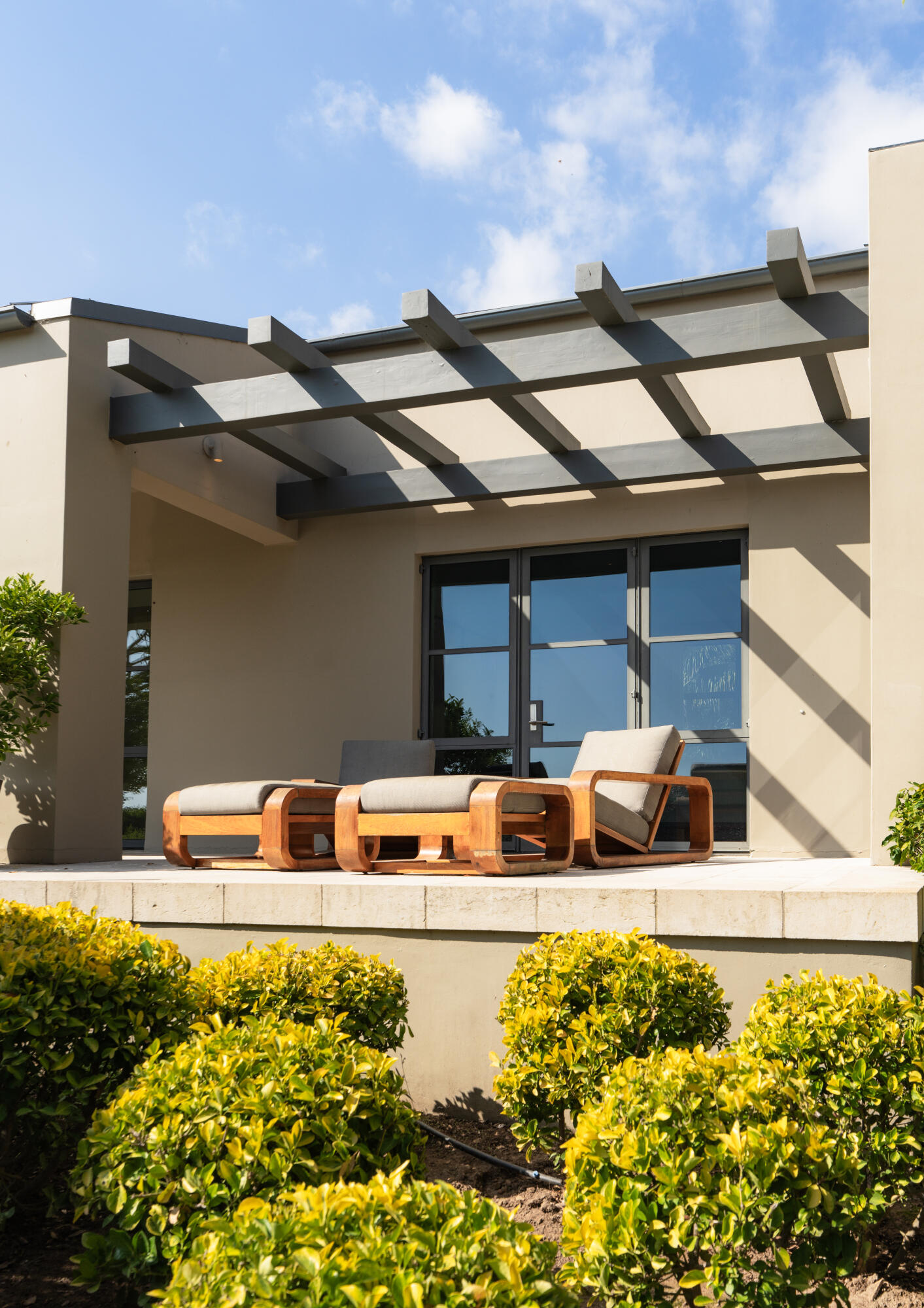 Montecito, California 93108, United States, 3 Bedrooms Bedrooms, ,4 BathroomsBathrooms,Residential,Active,214134