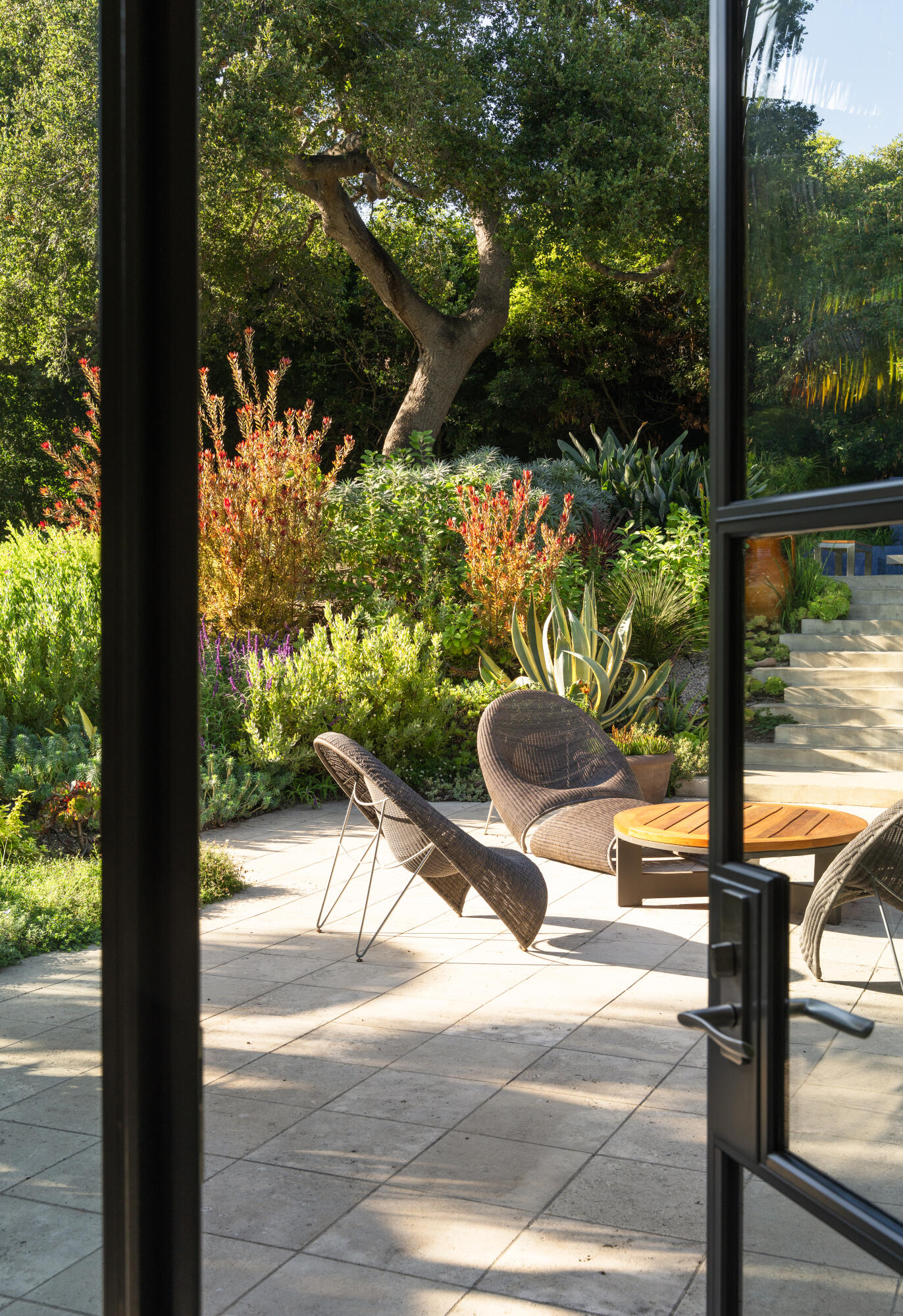 Montecito, California 93108, United States, 3 Bedrooms Bedrooms, ,4 BathroomsBathrooms,Residential,Active,214134