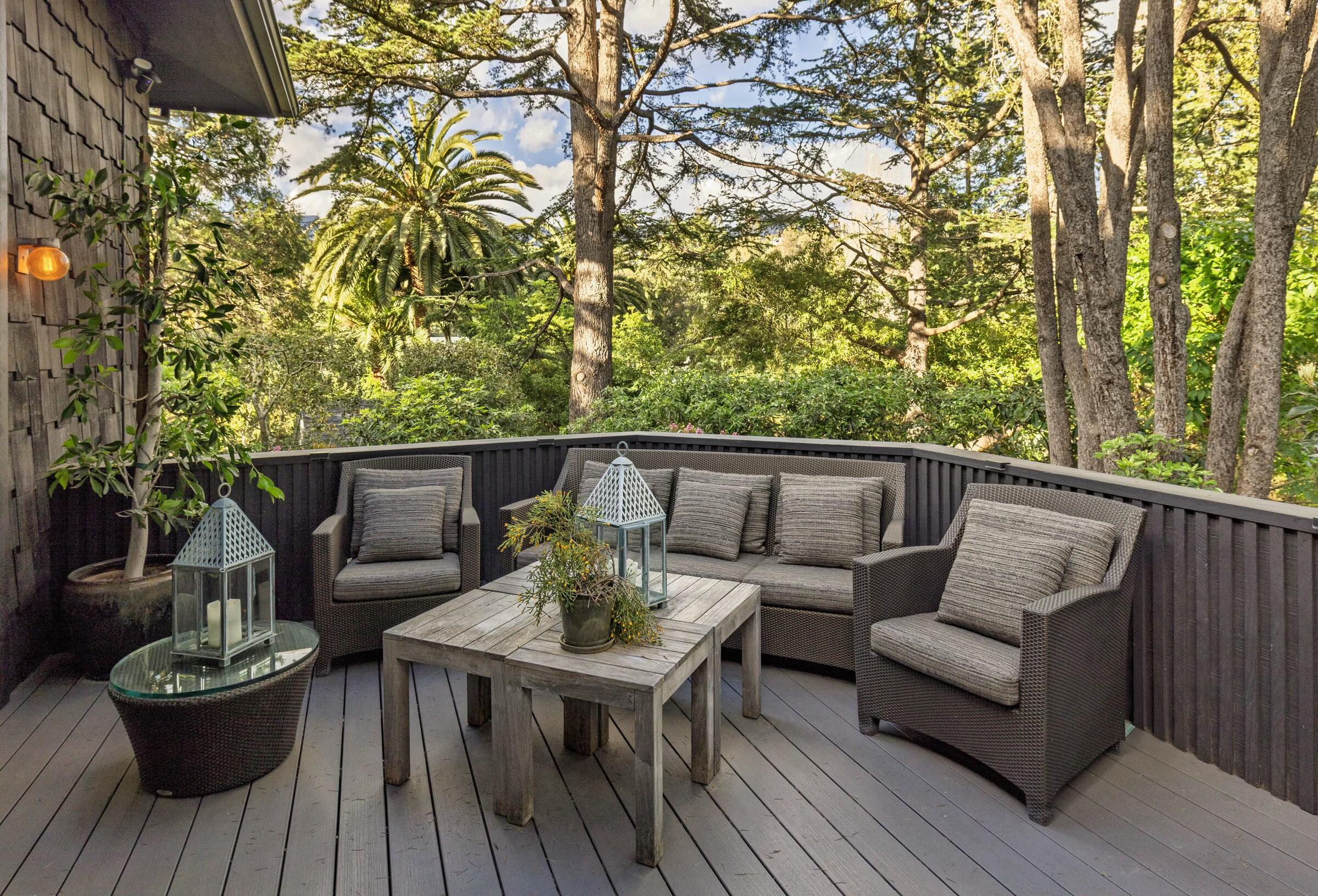 Santa Barbara, California 93108, United States, 3 Bedrooms Bedrooms, ,3 BathroomsBathrooms,Residential,Pending,88947