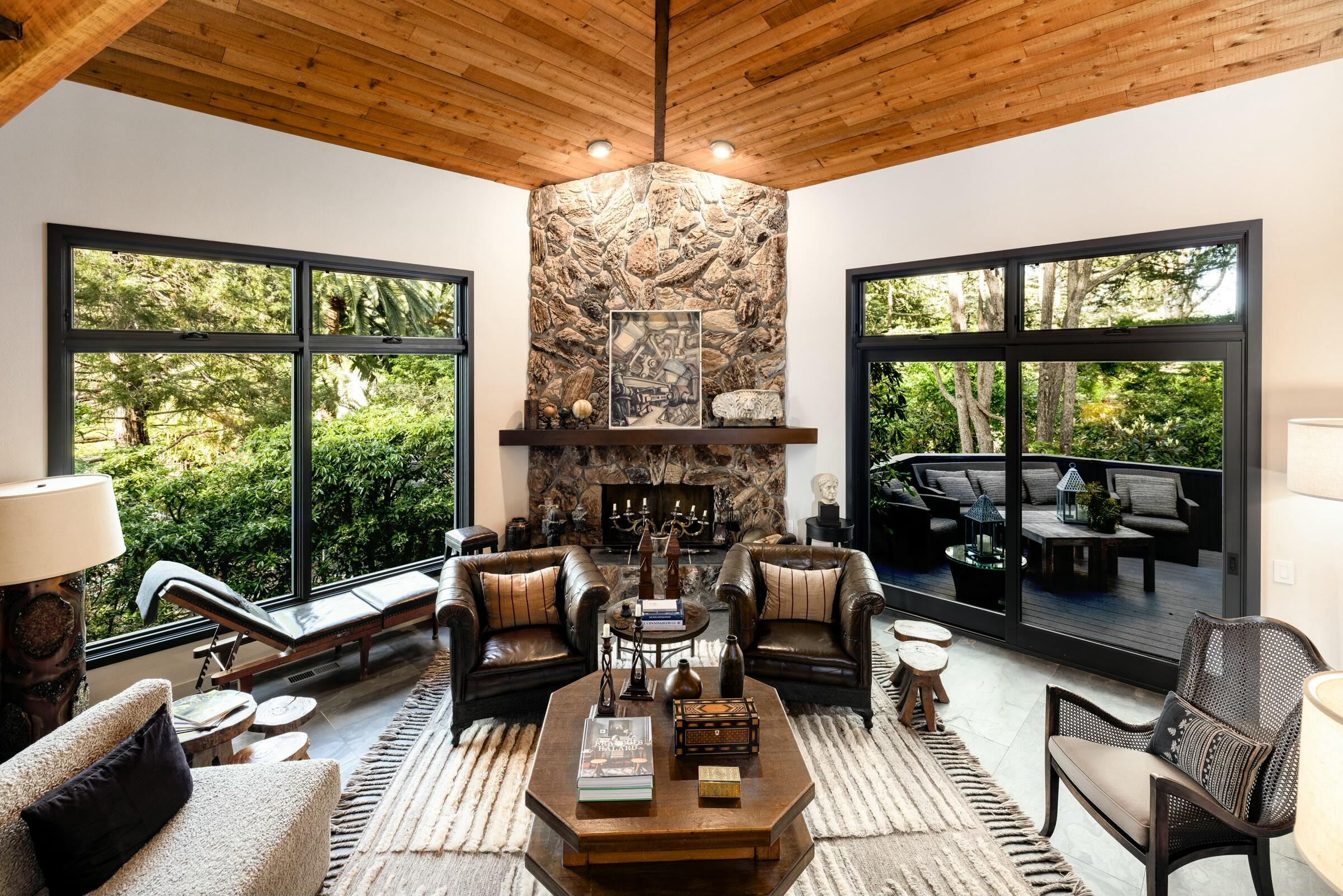 Santa Barbara, California 93108, United States, 3 Bedrooms Bedrooms, ,3 BathroomsBathrooms,Residential,Pending,88947