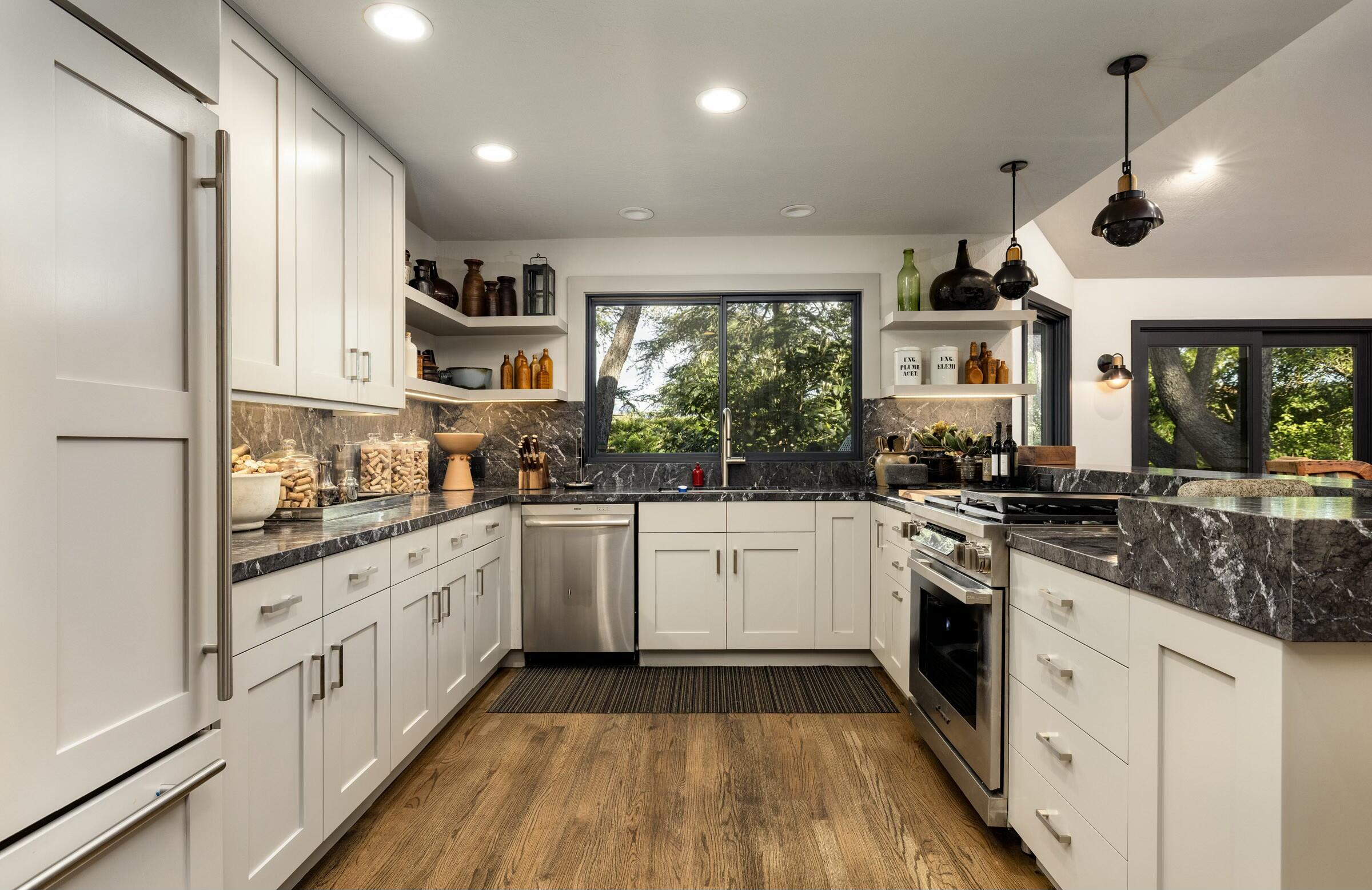 Santa Barbara, California 93108, United States, 3 Bedrooms Bedrooms, ,3 BathroomsBathrooms,Residential,Pending,88947