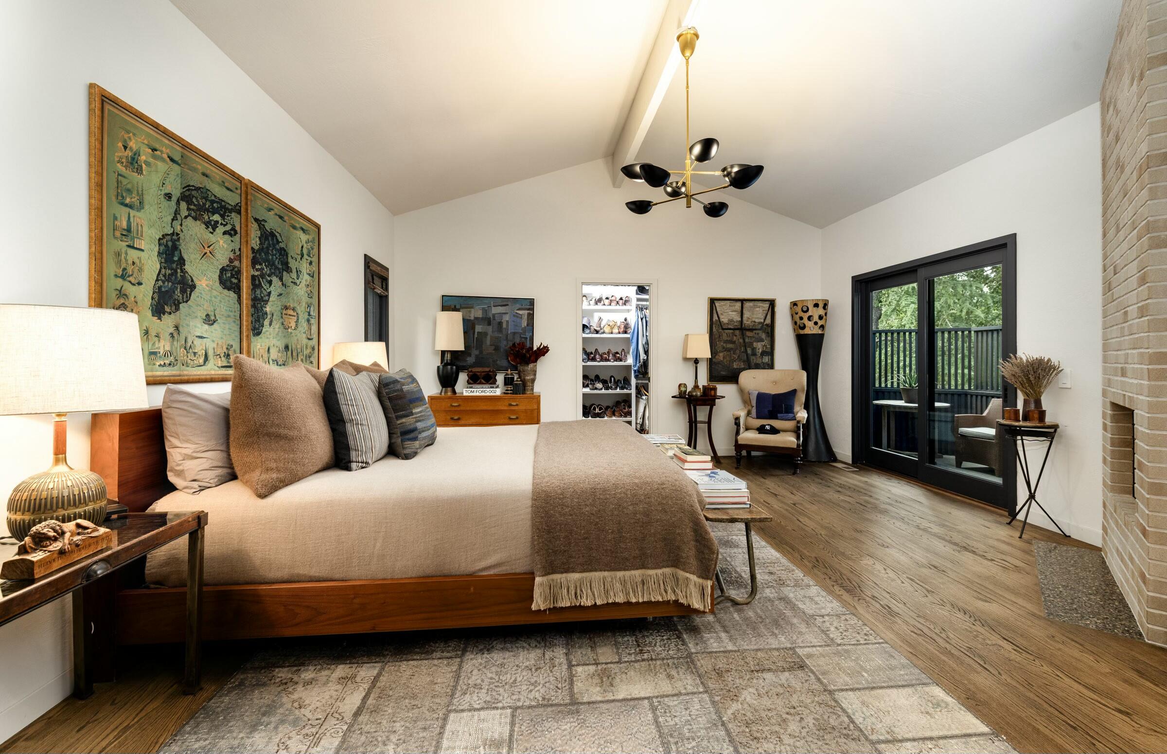 Santa Barbara, California 93108, United States, 3 Bedrooms Bedrooms, ,3 BathroomsBathrooms,Residential,Pending,88947