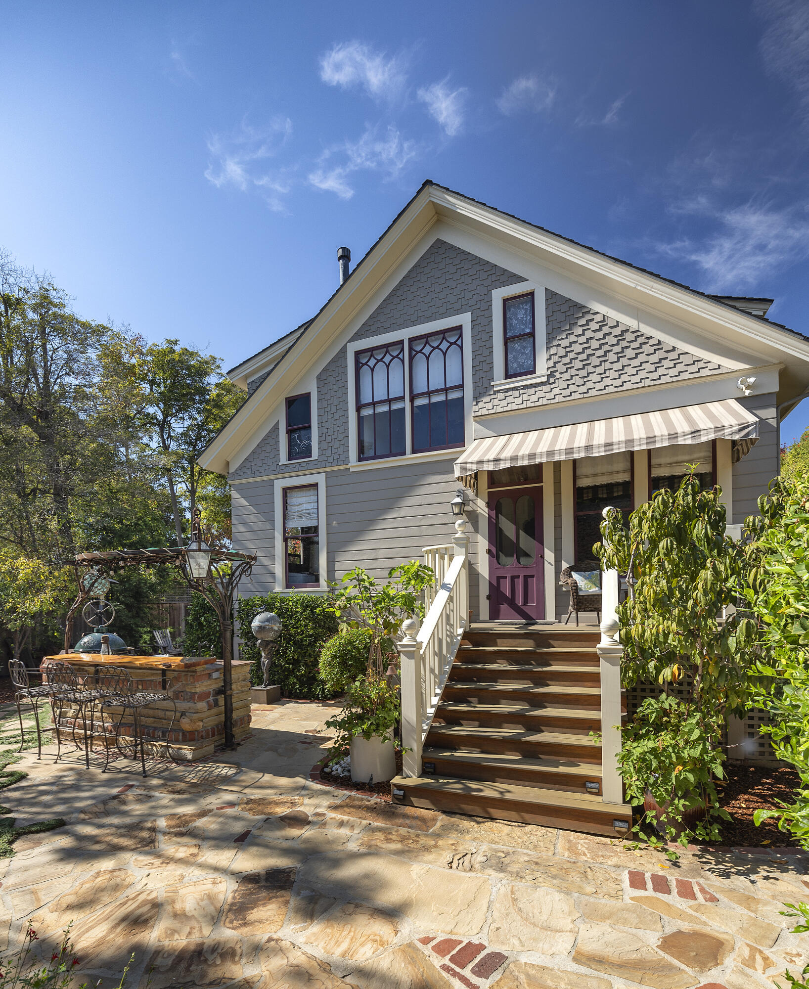 Santa Barbara, California 93101, United States, 4 Bedrooms Bedrooms, ,3 BathroomsBathrooms,Residential,Active,17104