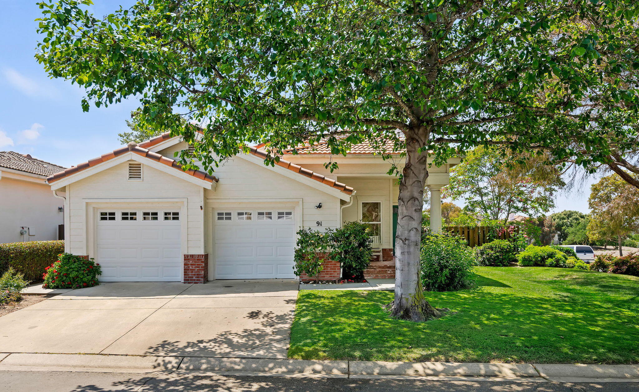 Goleta, California 93117, United States, 4 Bedrooms Bedrooms, ,3 BathroomsBathrooms,Residential,Pending,114640