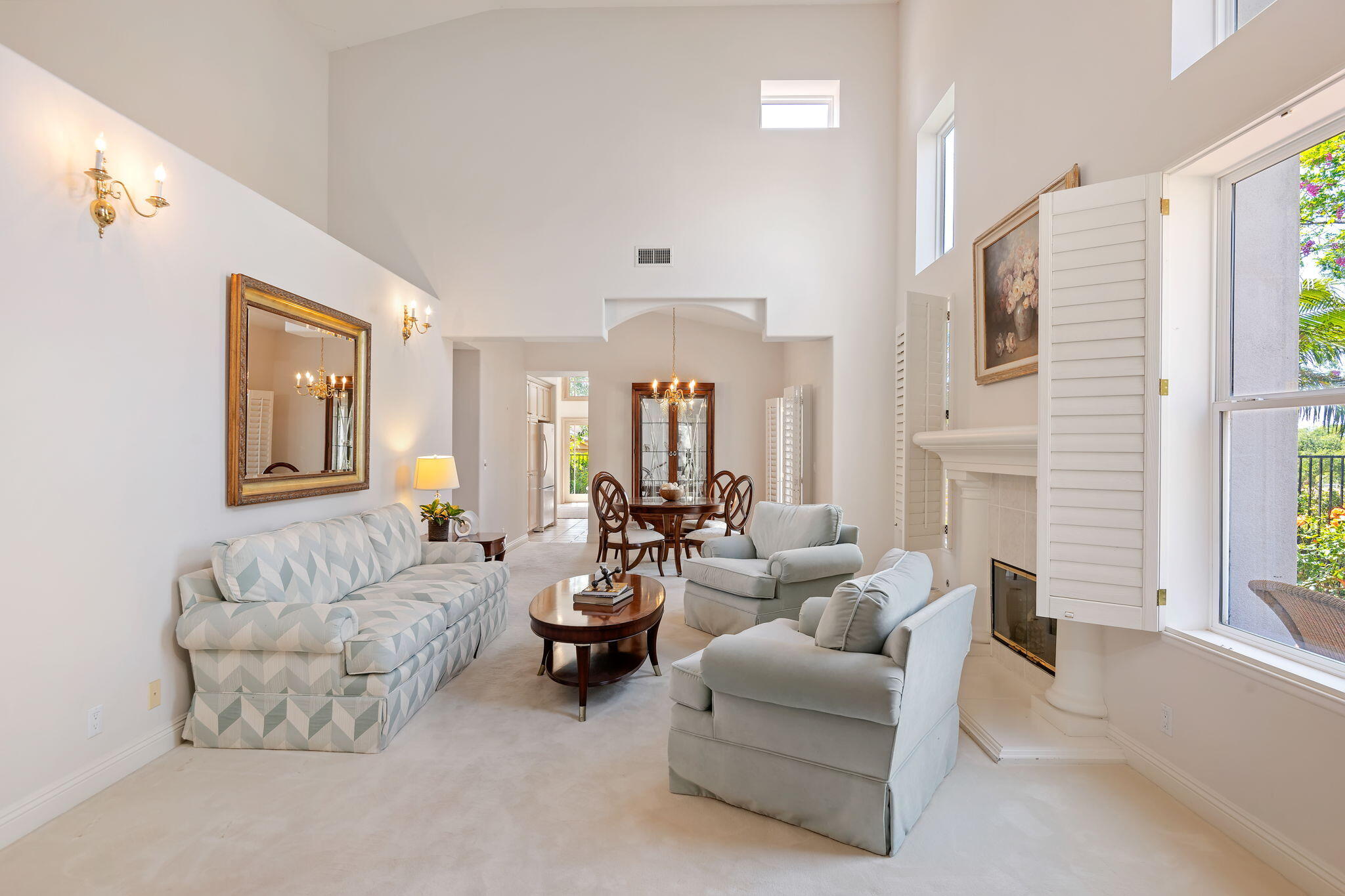 Goleta, California 93117, United States, 4 Bedrooms Bedrooms, ,3 BathroomsBathrooms,Residential,Pending,114640