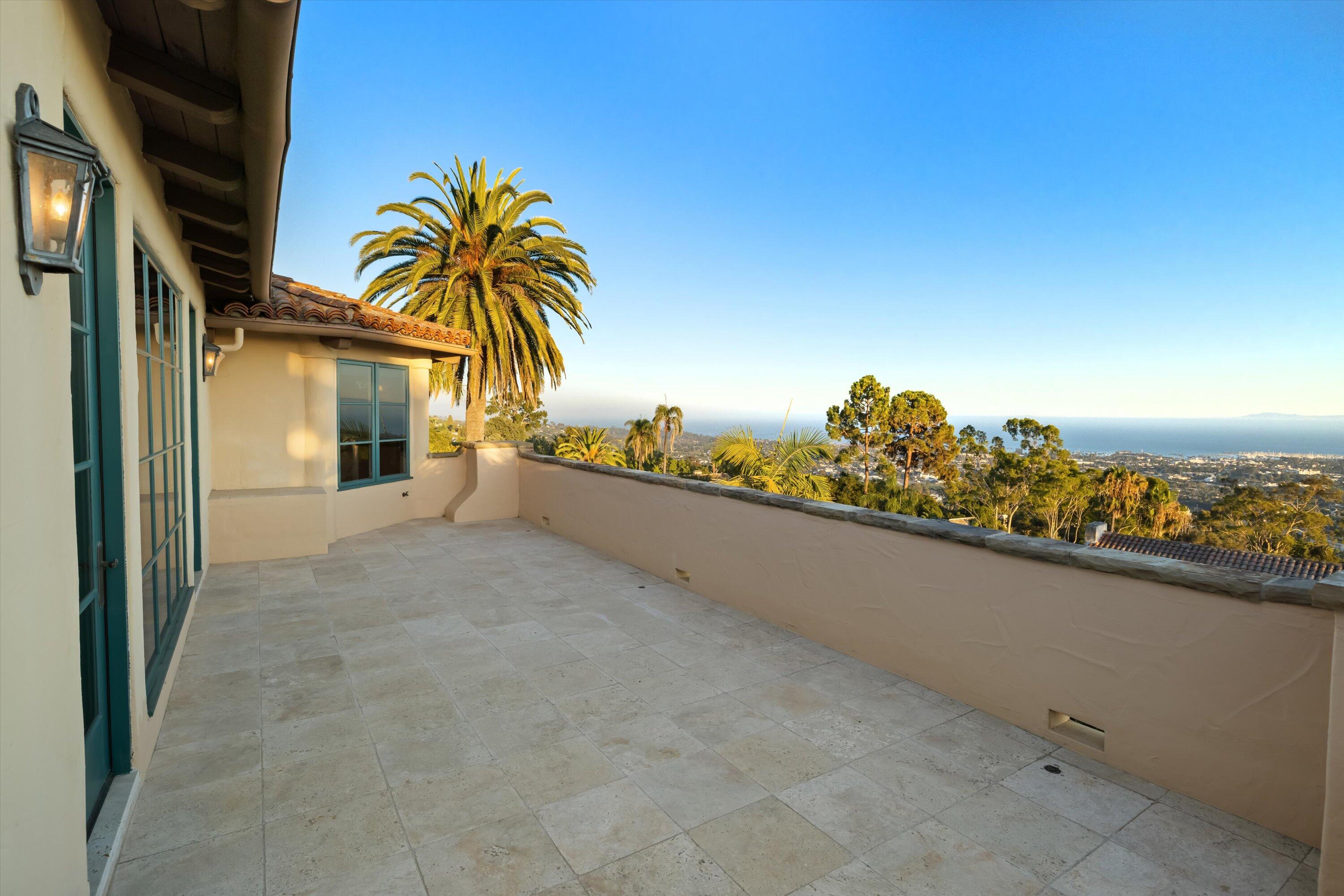 Santa Barbara, California 93103, United States, 5 Bedrooms Bedrooms, ,6 BathroomsBathrooms,Residential,Active,41046