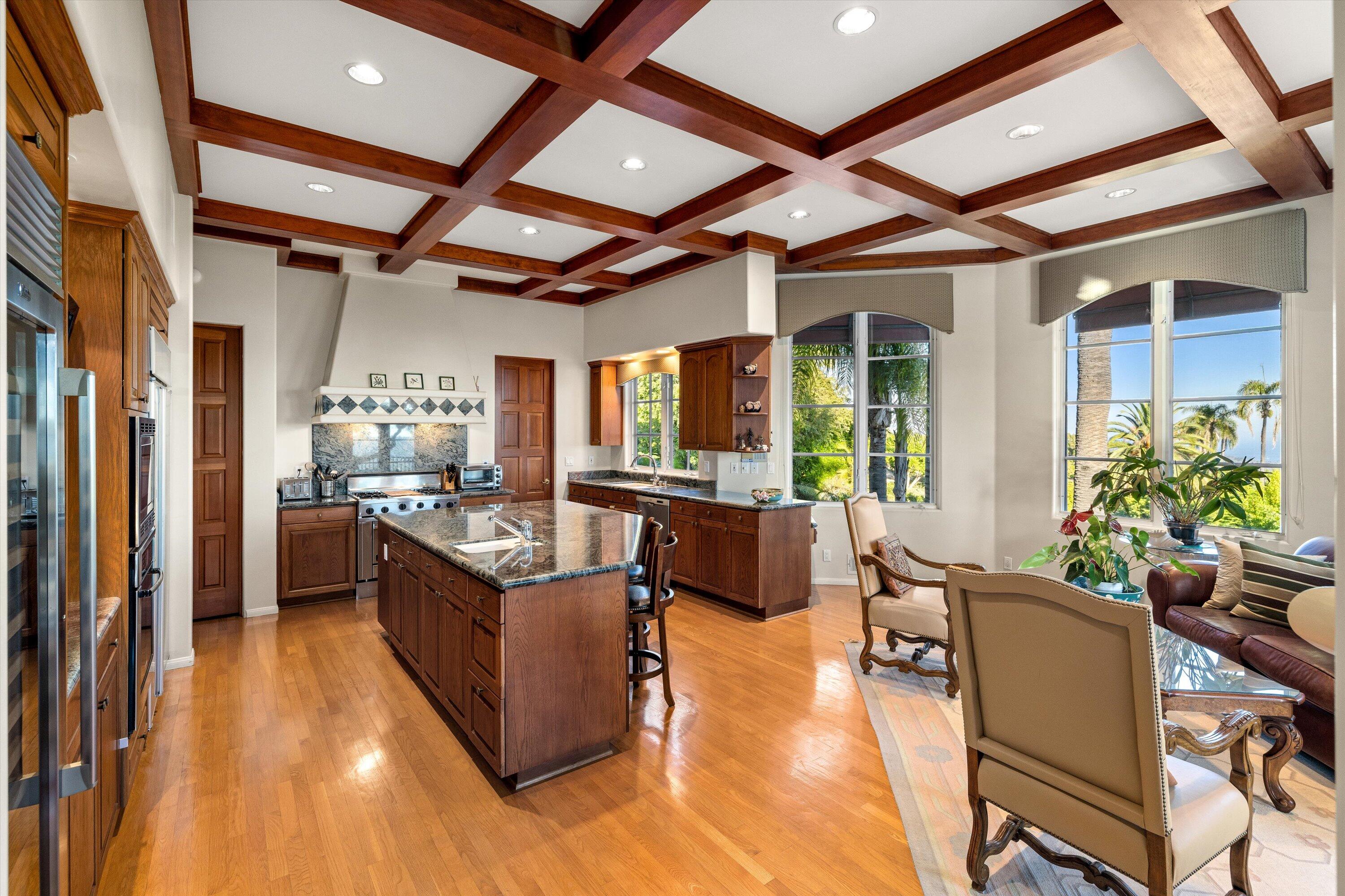 Santa Barbara, California 93103, United States, 5 Bedrooms Bedrooms, ,6 BathroomsBathrooms,Residential,Active,41046