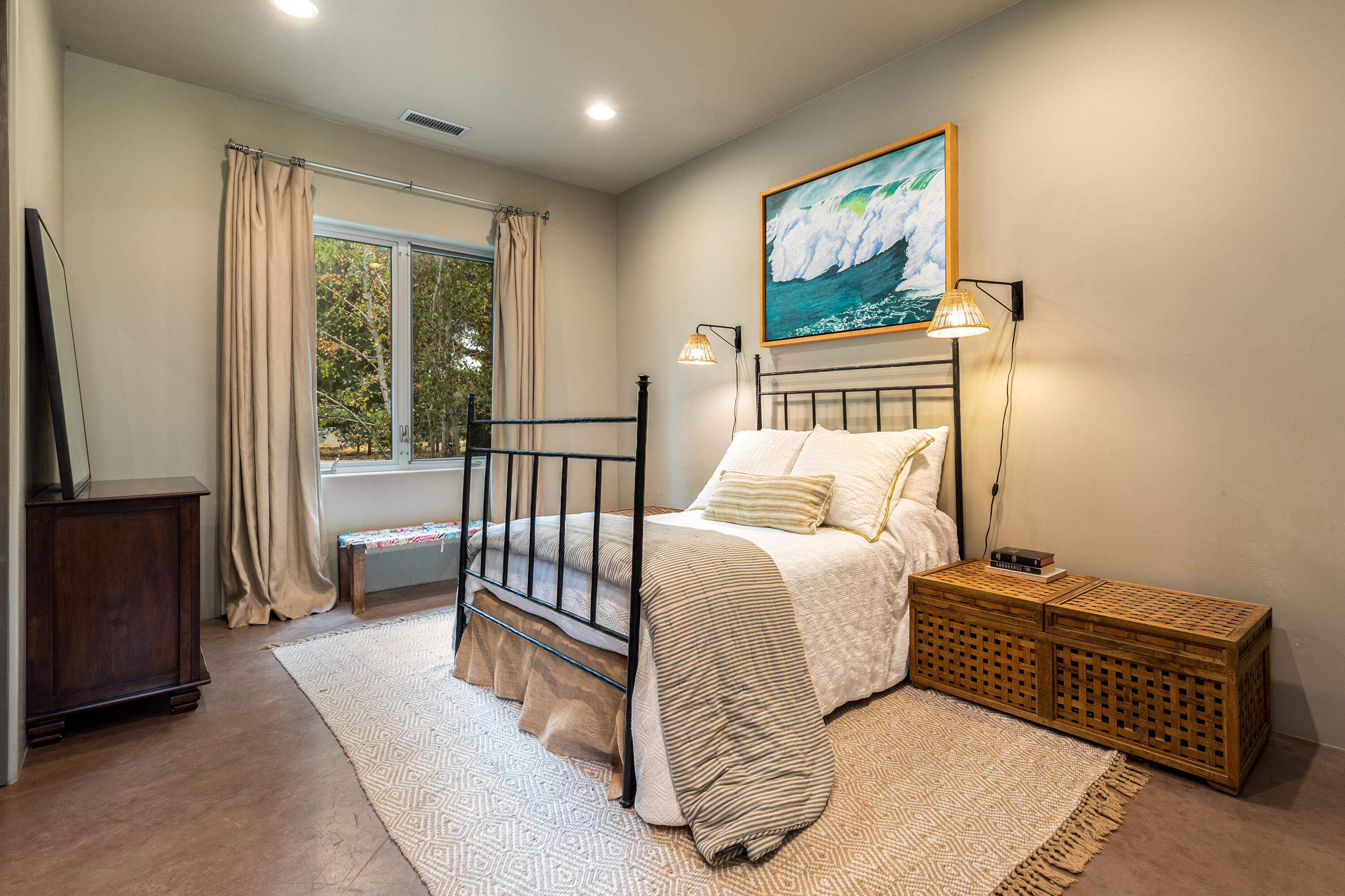 Ballard, California 93463, United States, 3 Bedrooms Bedrooms, ,3 BathroomsBathrooms,Residential,Active,162879