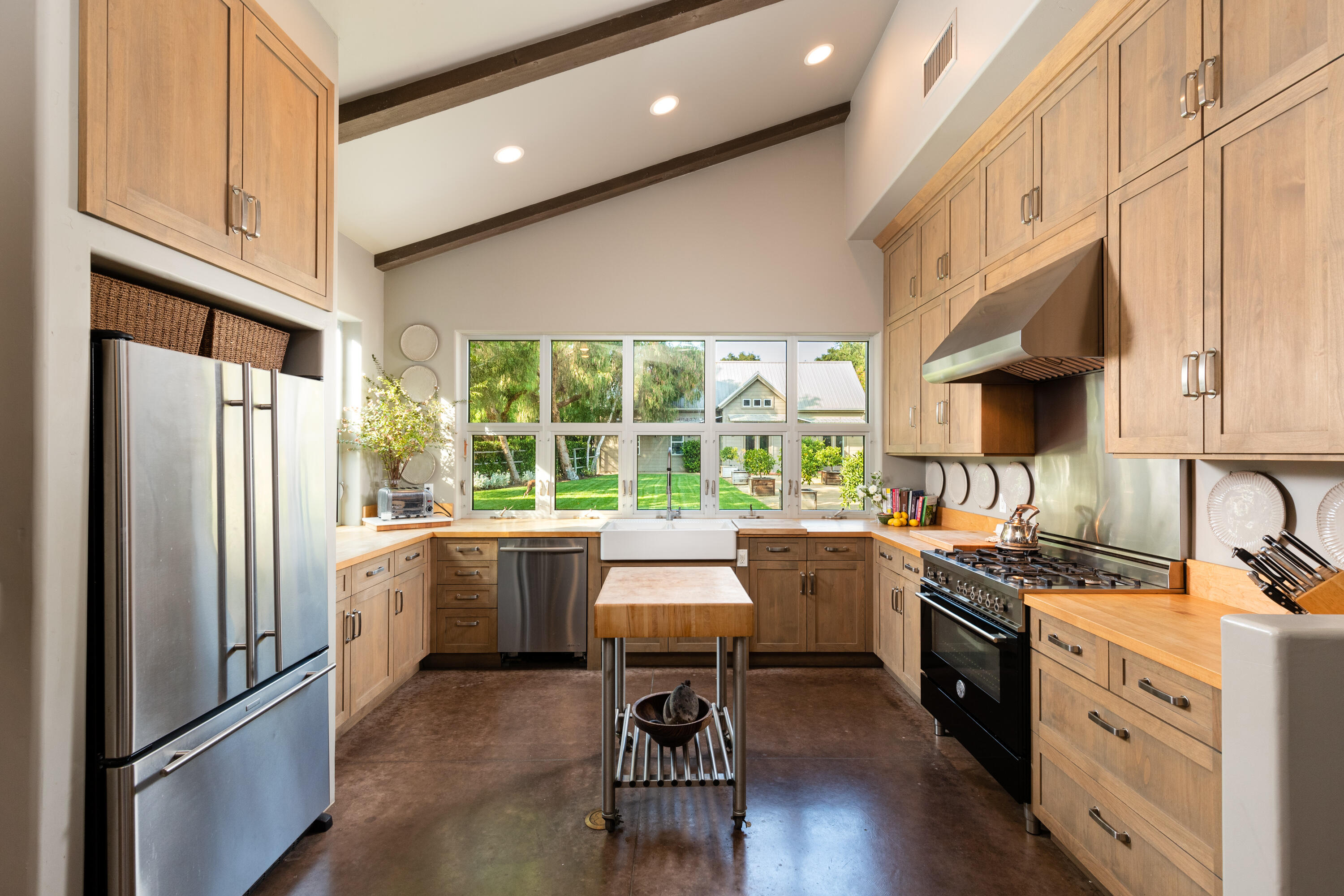 Ballard, California 93463, United States, 3 Bedrooms Bedrooms, ,3 BathroomsBathrooms,Residential,Active,162879