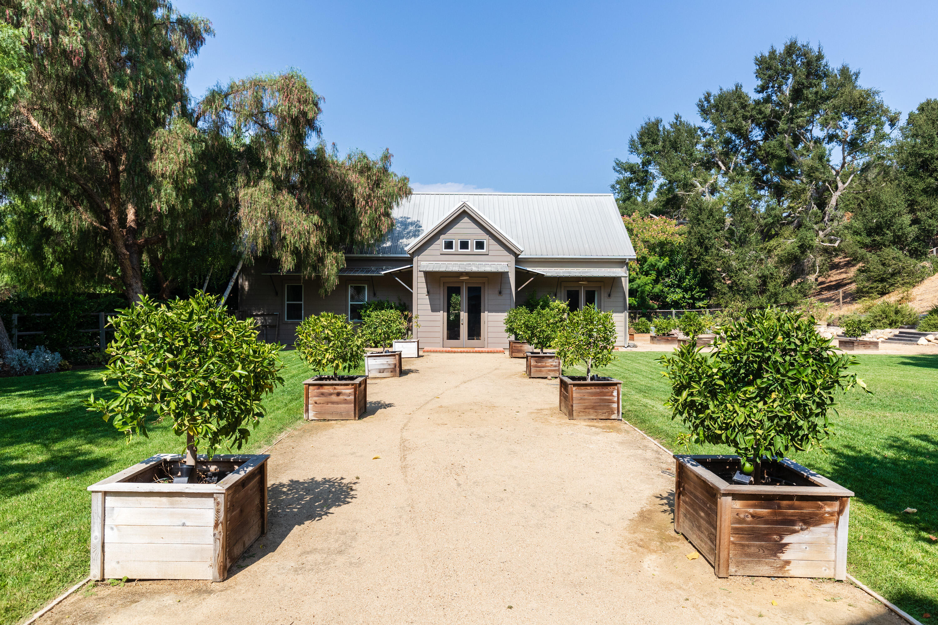 Ballard, California 93463, United States, 3 Bedrooms Bedrooms, ,3 BathroomsBathrooms,Residential,Active,162879