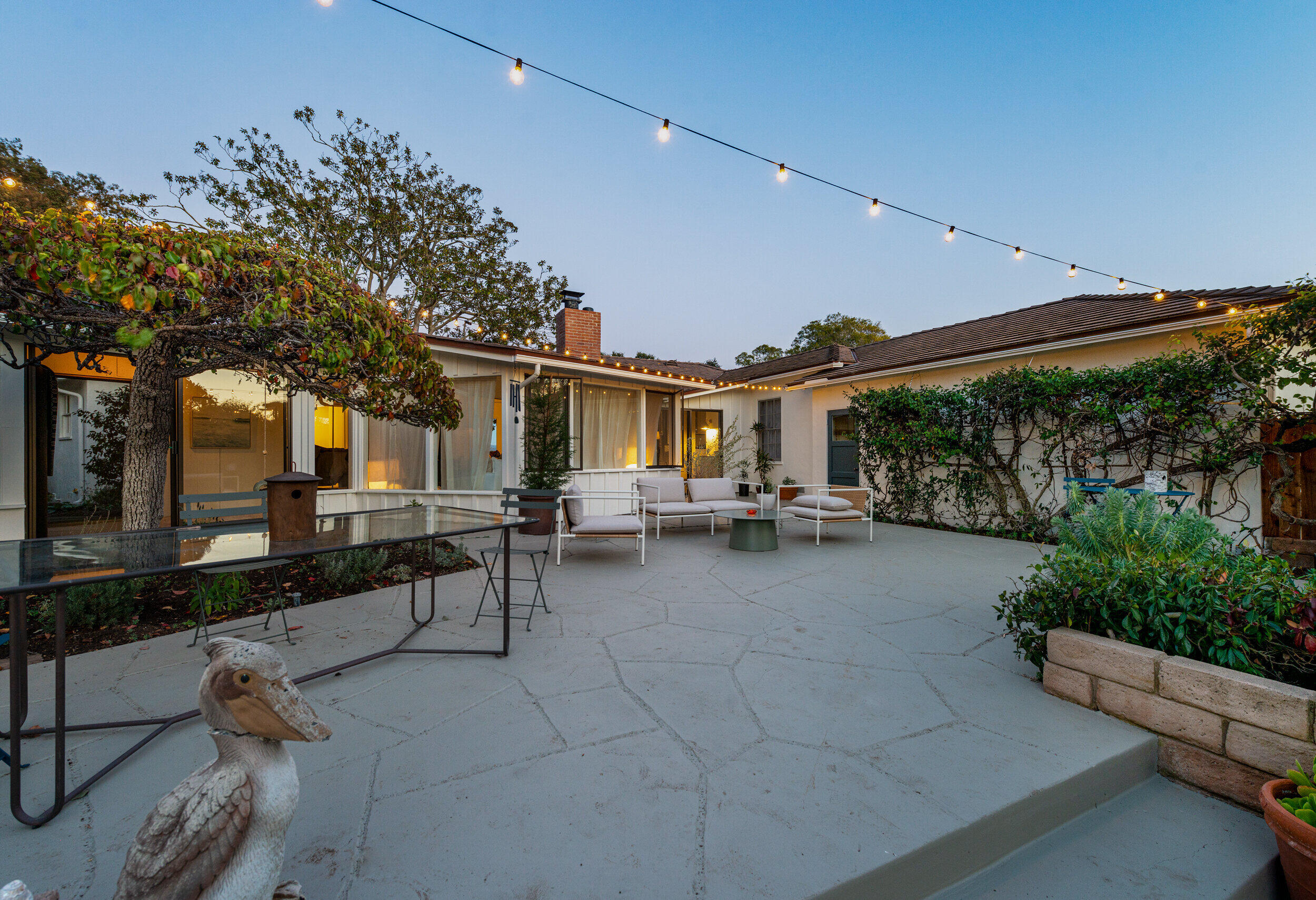 Santa Barbara, California 93110, United States, 4 Bedrooms Bedrooms, ,4 BathroomsBathrooms,Residential,Active,111059