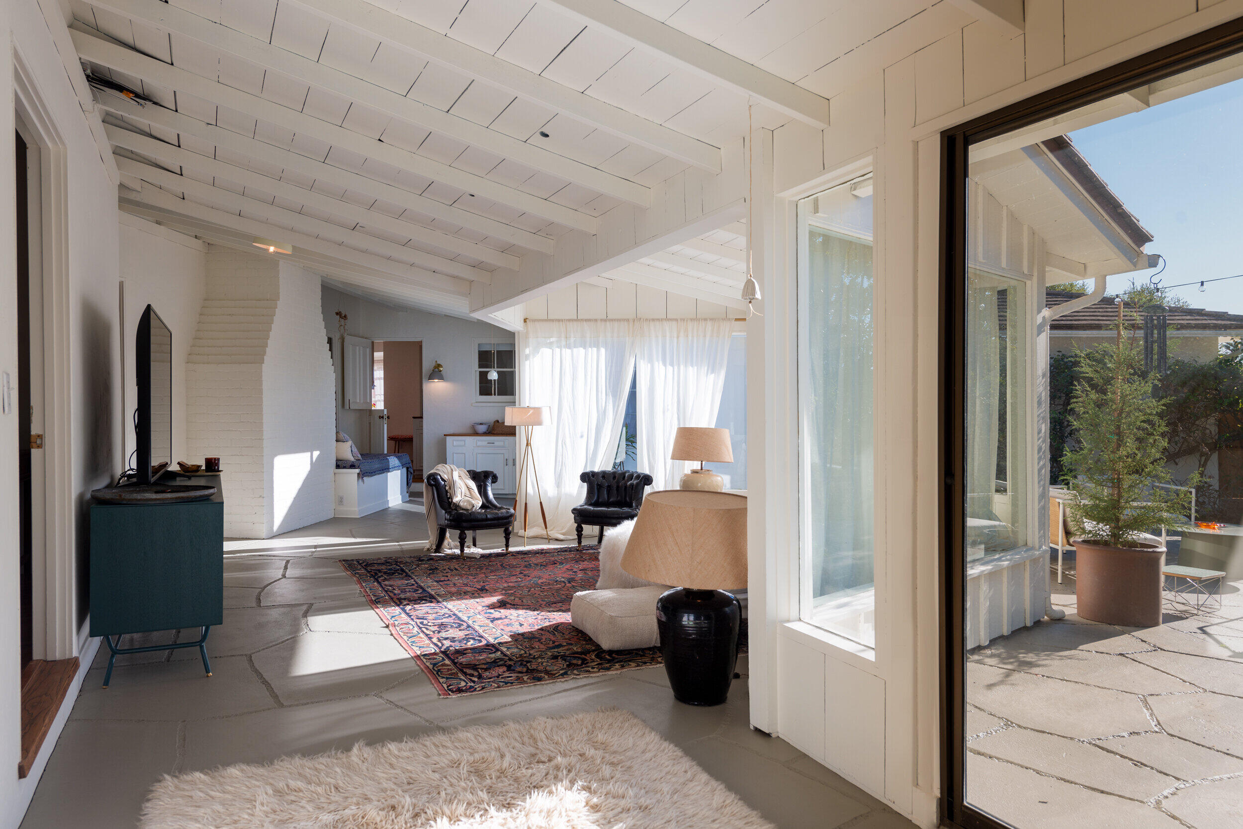 Santa Barbara, California 93110, United States, 4 Bedrooms Bedrooms, ,4 BathroomsBathrooms,Residential,Active,111059