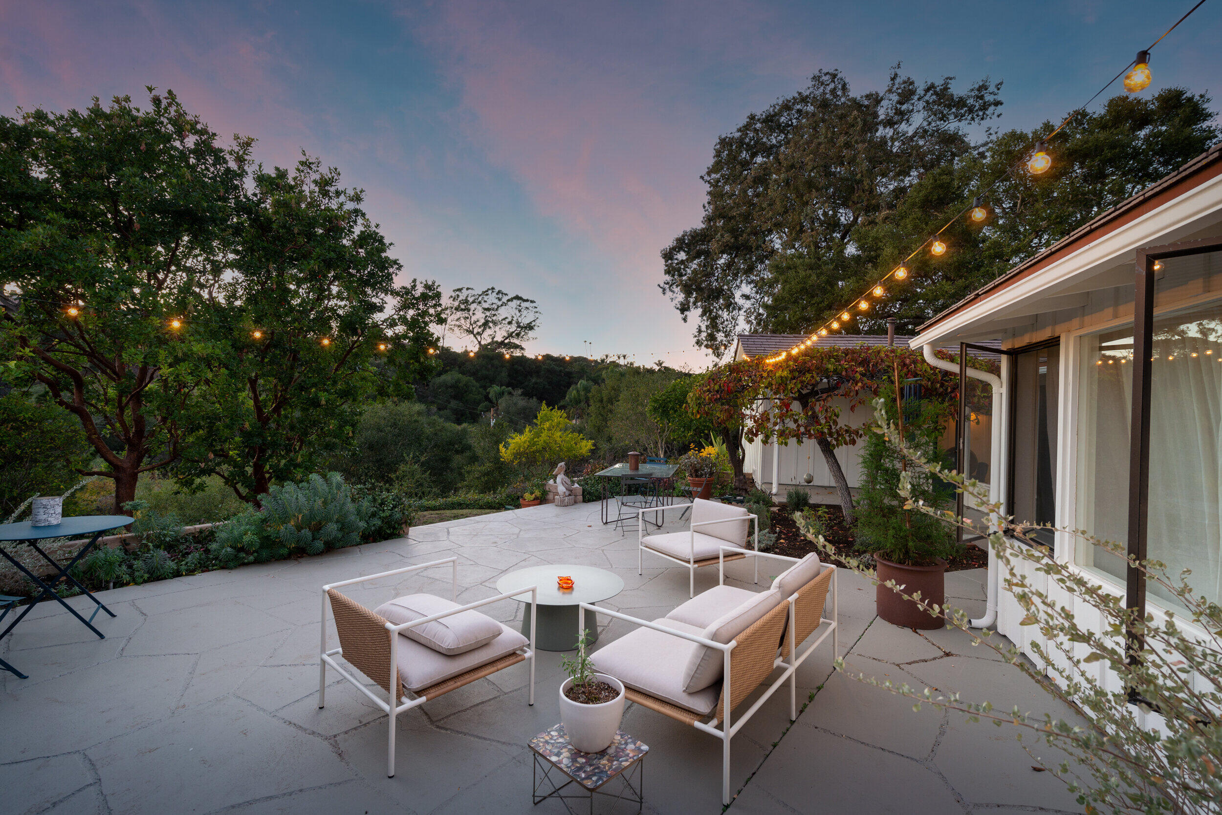 Santa Barbara, California 93110, United States, 4 Bedrooms Bedrooms, ,4 BathroomsBathrooms,Residential,Active,111059