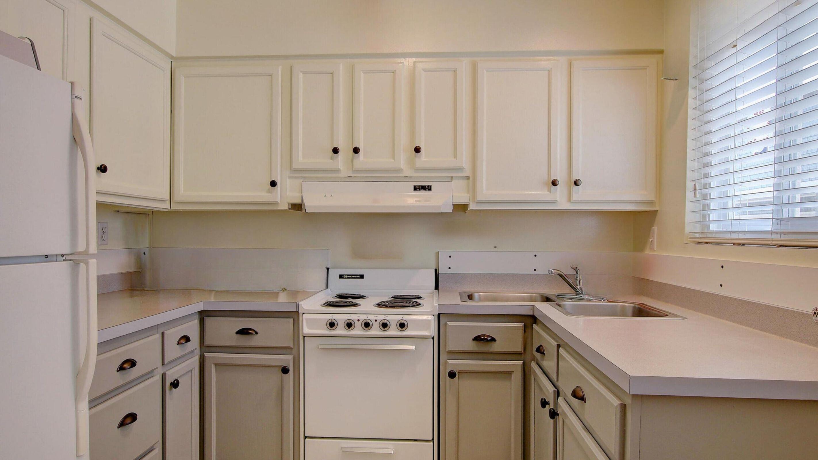 Santa Barbara, California 93101, United States, 2 Bedrooms Bedrooms, ,2 BathroomsBathrooms,Residential,Active,233095