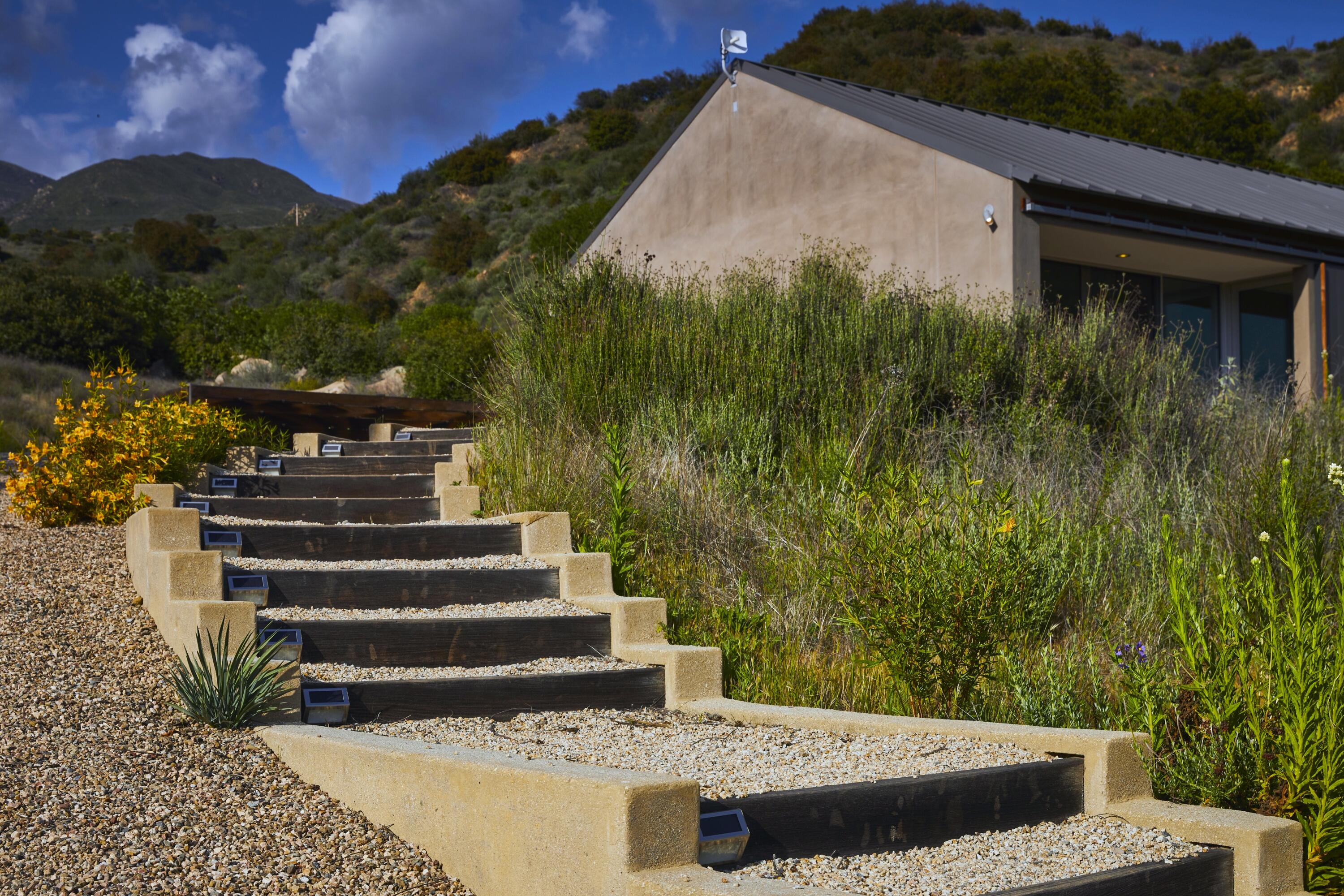 Ojai, California 93060, United States, 4 Bedrooms Bedrooms, ,3 BathroomsBathrooms,Residential,Active,136959