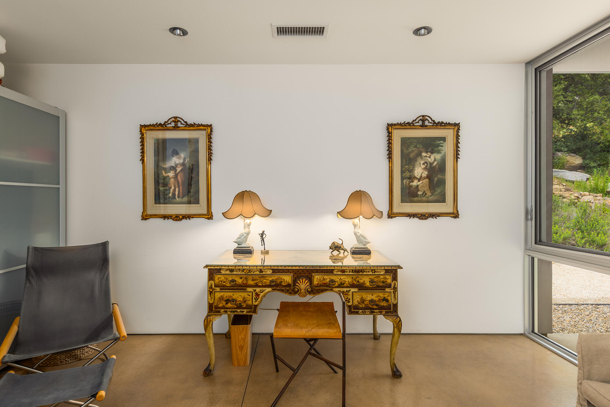 Ojai, California 93060, United States, 4 Bedrooms Bedrooms, ,3 BathroomsBathrooms,Residential,Active,136959