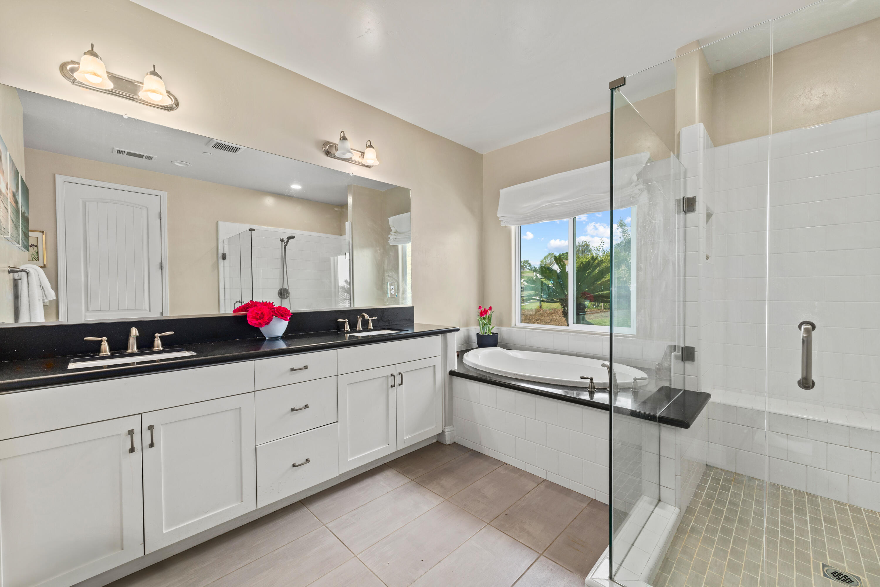 Solvang, California 93463, United States, 3 Bedrooms Bedrooms, ,4 BathroomsBathrooms,Residential,Active,131663