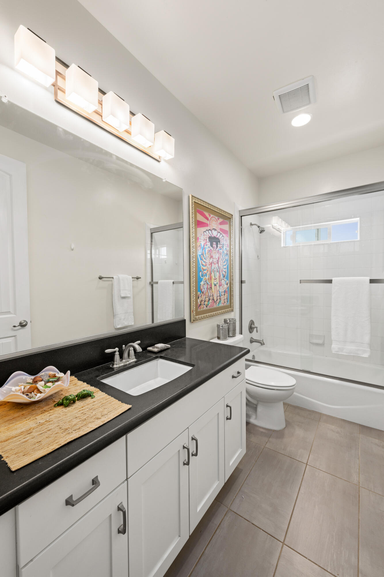 Solvang, California 93463, United States, 3 Bedrooms Bedrooms, ,4 BathroomsBathrooms,Residential,Active,131663