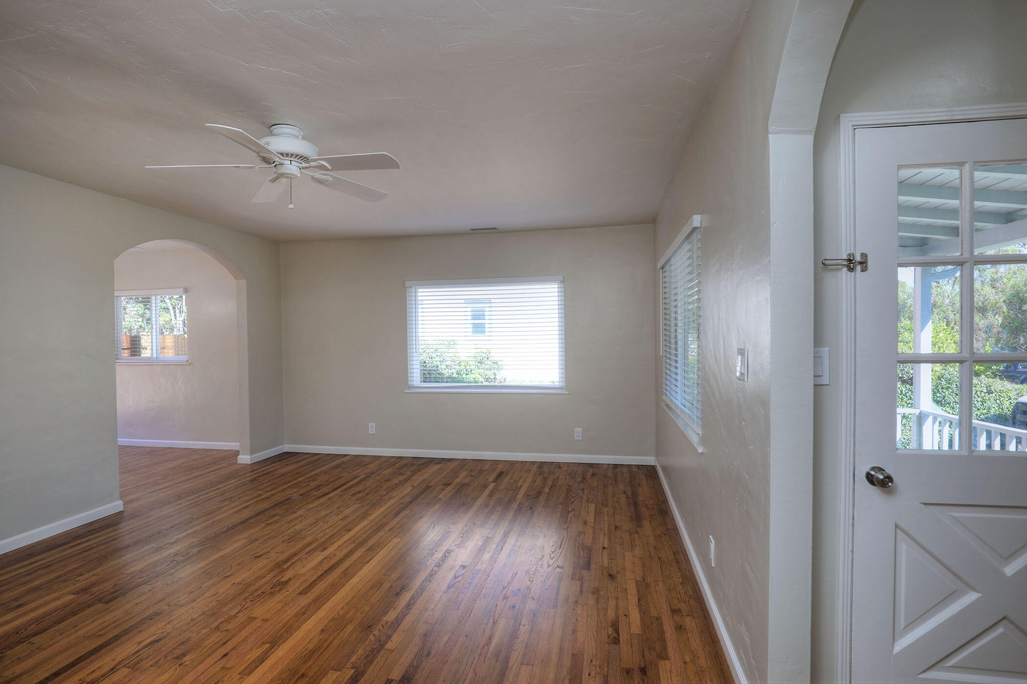 Santa Barbara, California 93101, United States, 2 Bedrooms Bedrooms, ,2 BathroomsBathrooms,Residential,Active,170434