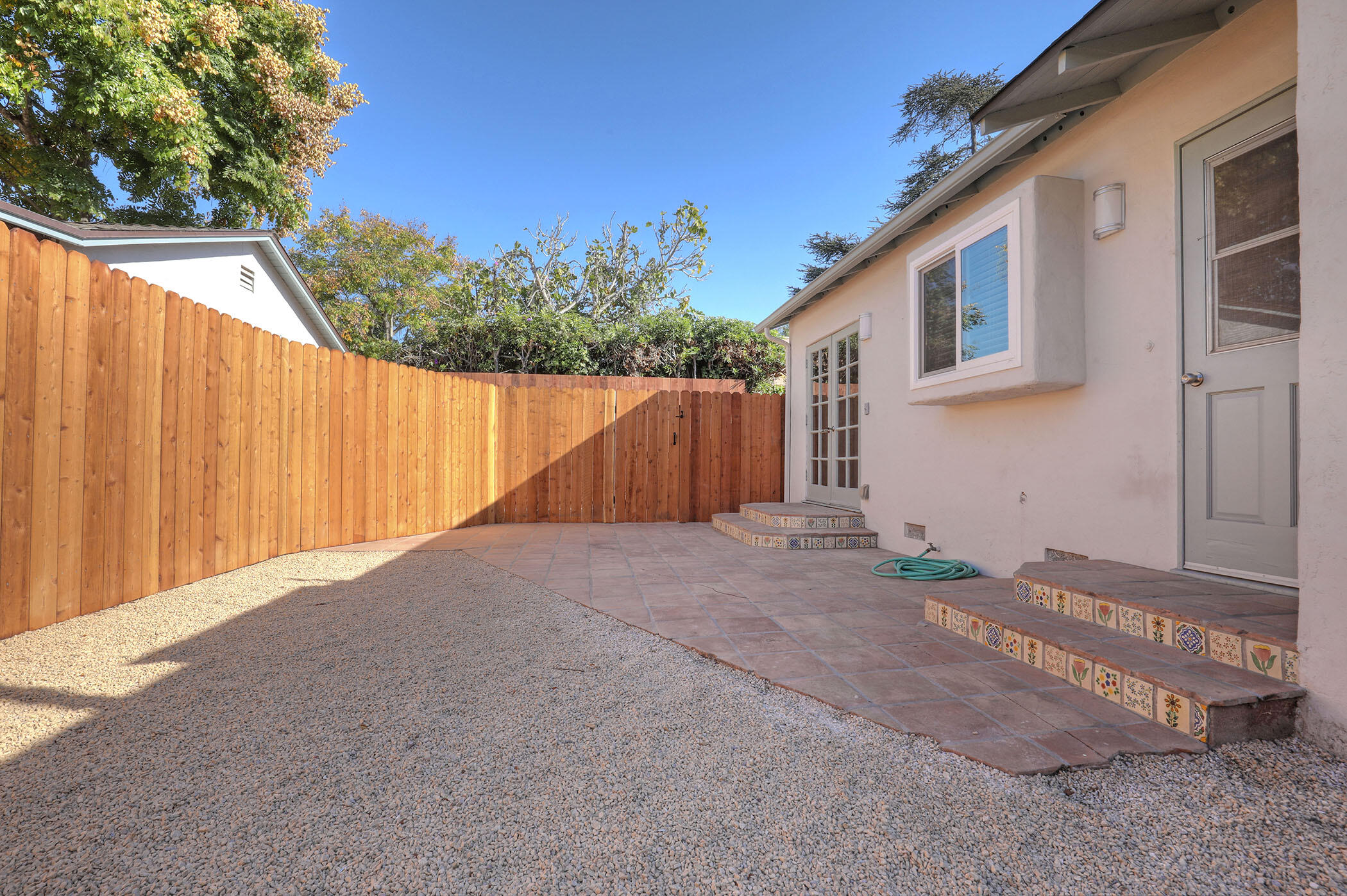 Santa Barbara, California 93101, United States, 2 Bedrooms Bedrooms, ,2 BathroomsBathrooms,Residential,Active,170434
