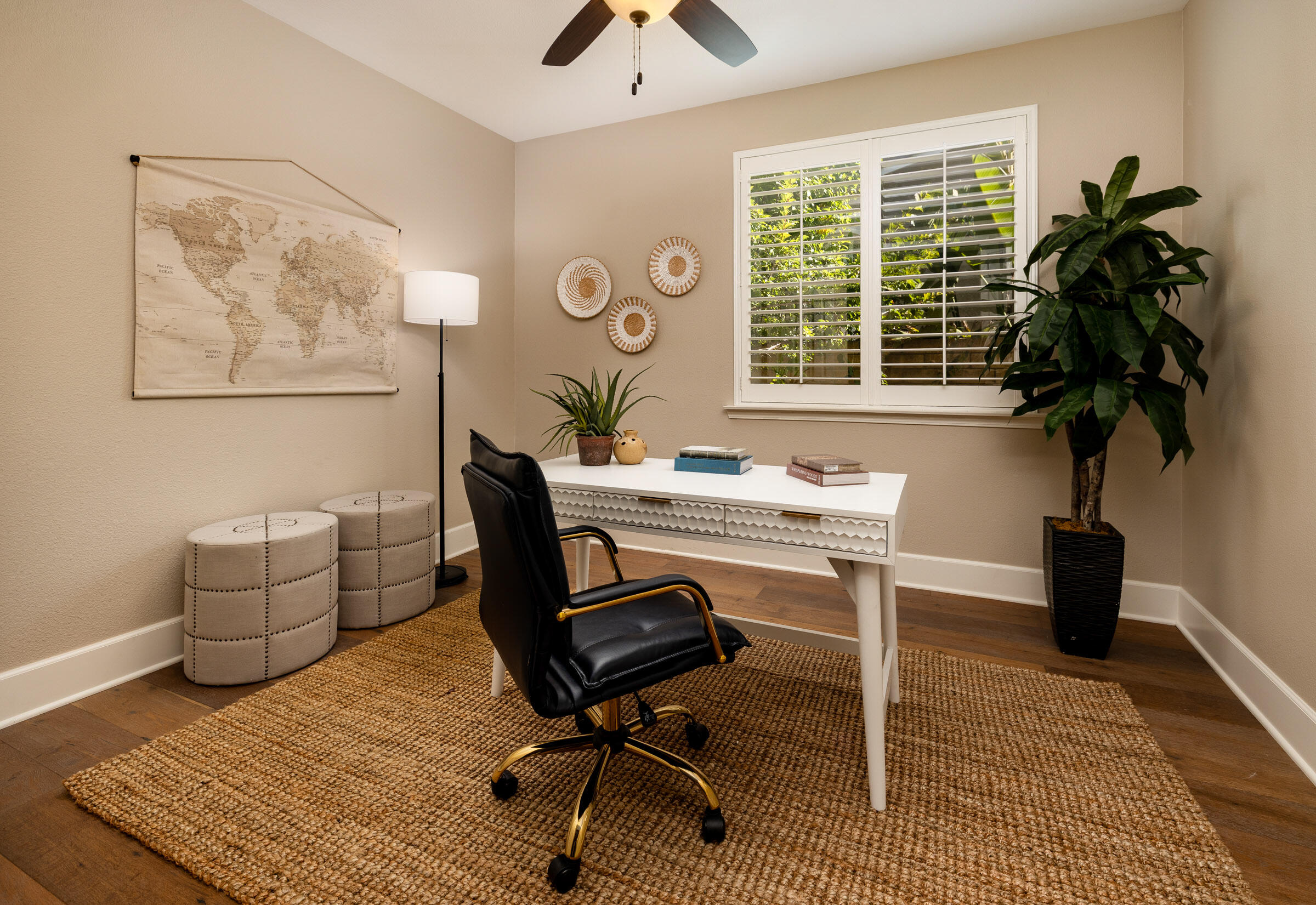 Camarillo, California 93010, United States, 5 Bedrooms Bedrooms, ,5 BathroomsBathrooms,Residential,Active,234711