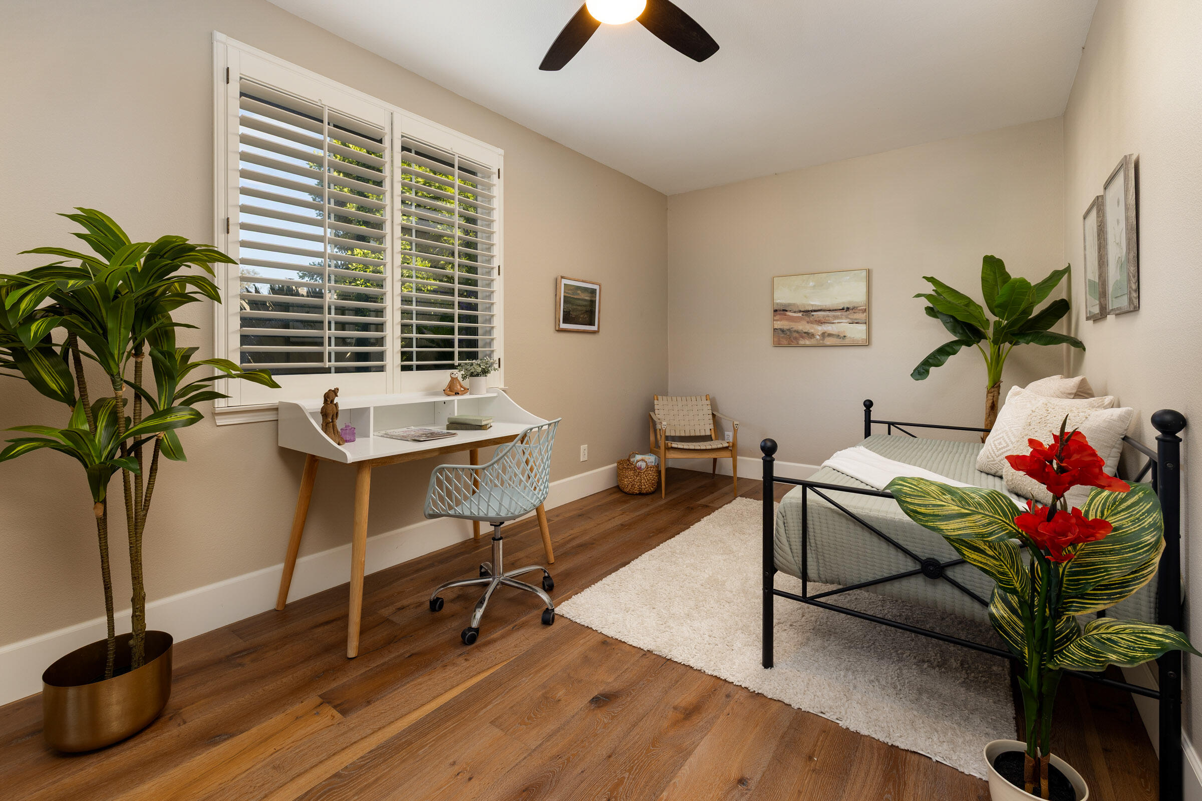 Camarillo, California 93010, United States, 5 Bedrooms Bedrooms, ,5 BathroomsBathrooms,Residential,Active,234711